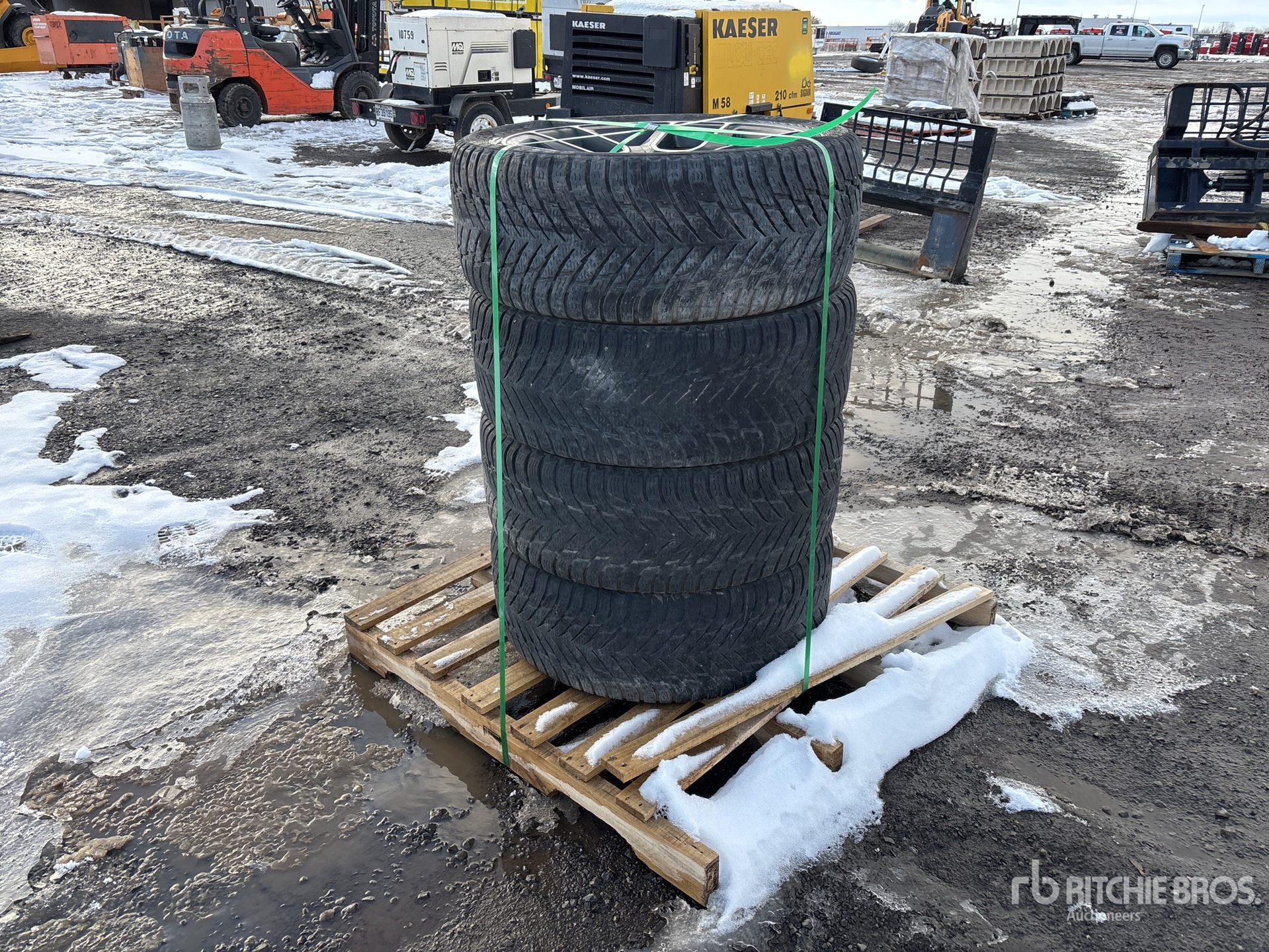 General Appearance with Bild, Ecke hinten links