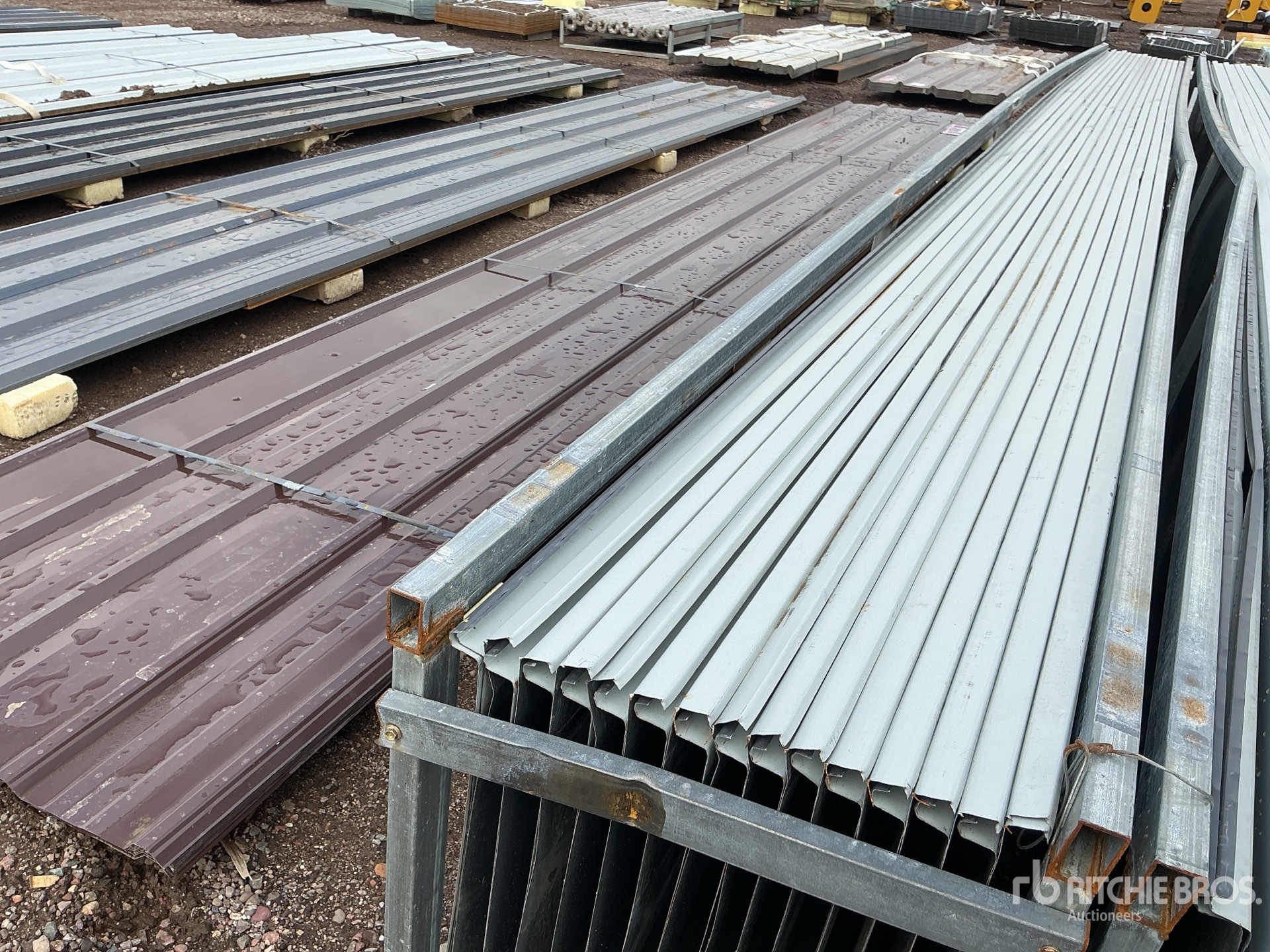 Aspect général with Image, coin avant droit