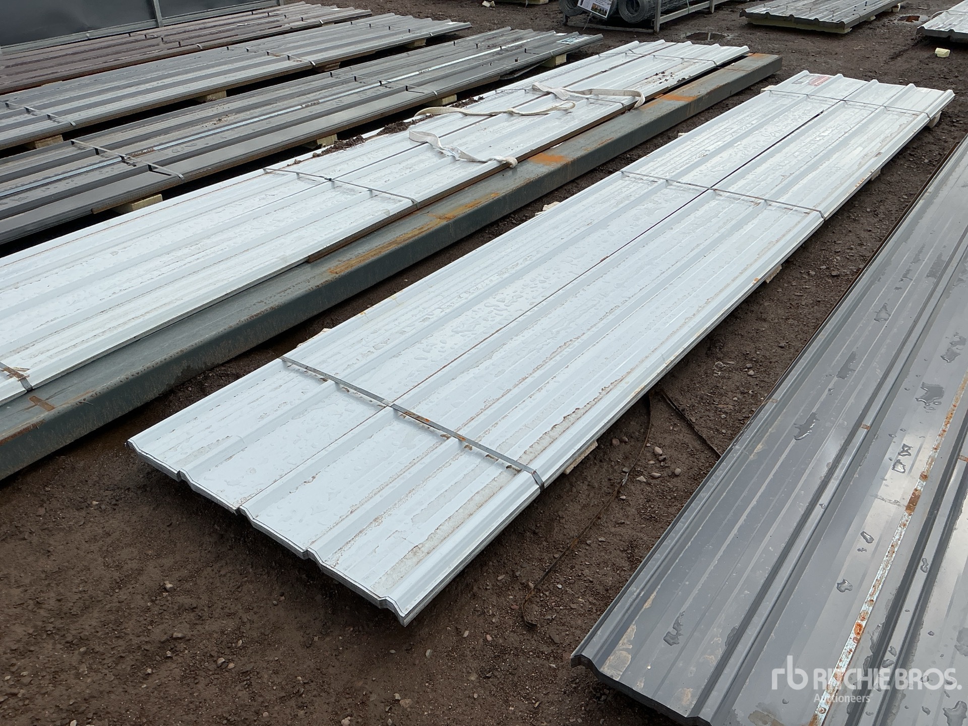 Aspect général with Image, coin avant droit