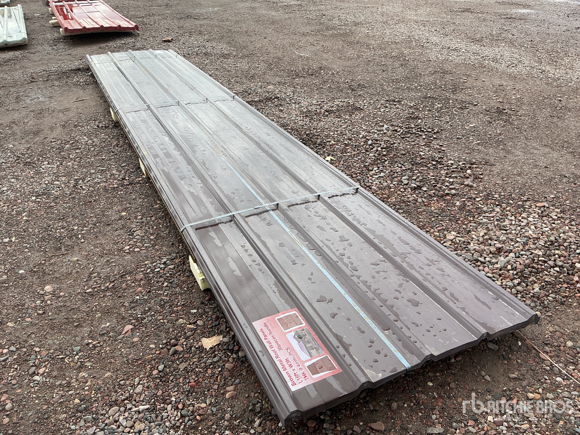 Aspect général with Image, coin arrière droit