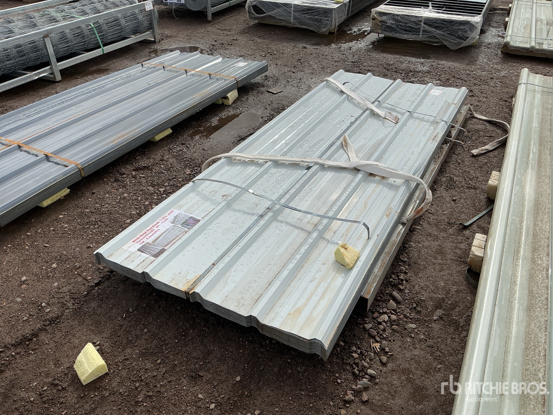 Aspect général with Image, coin avant droit