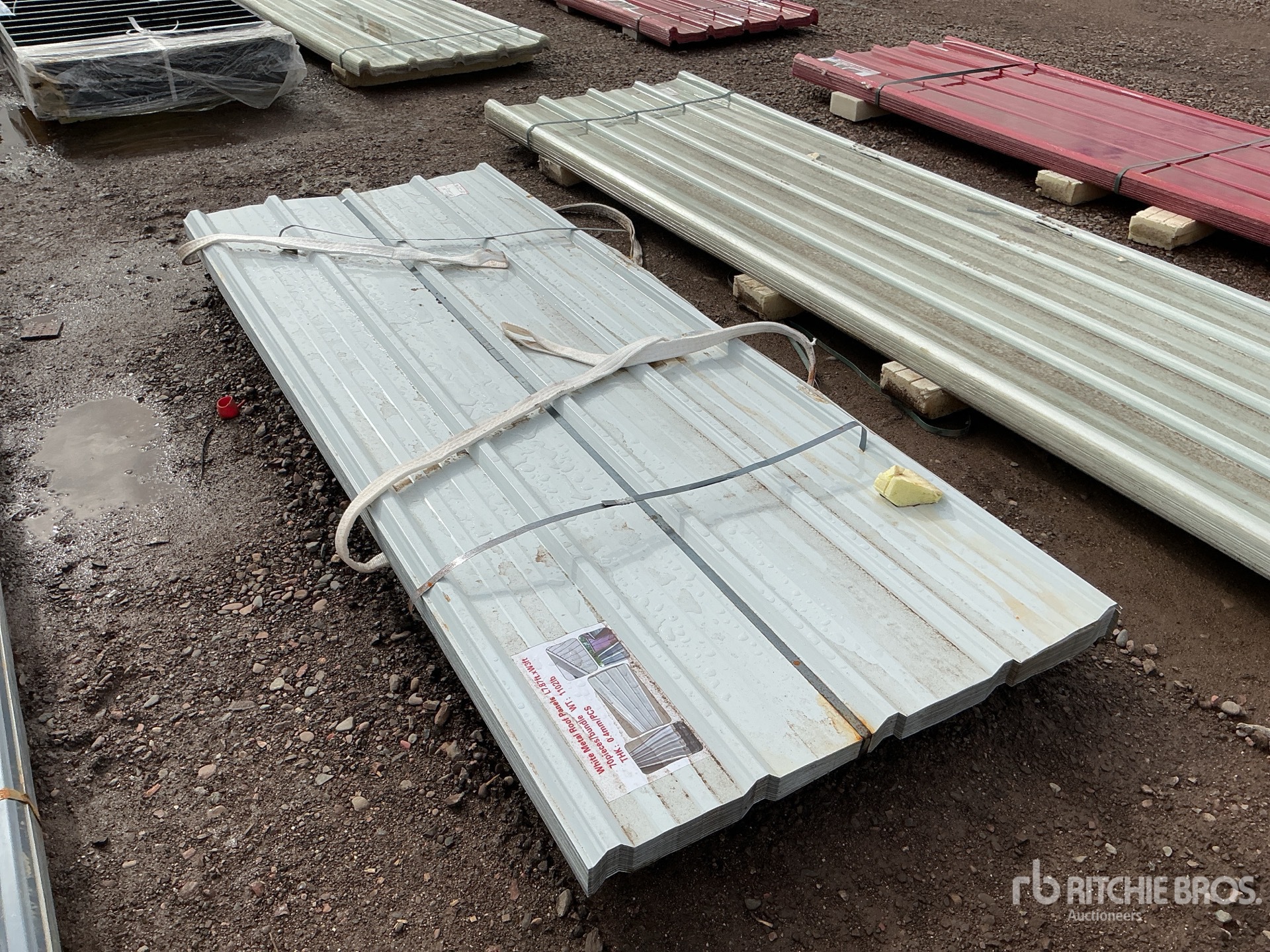 Aspect général with Image, coin arrière droit