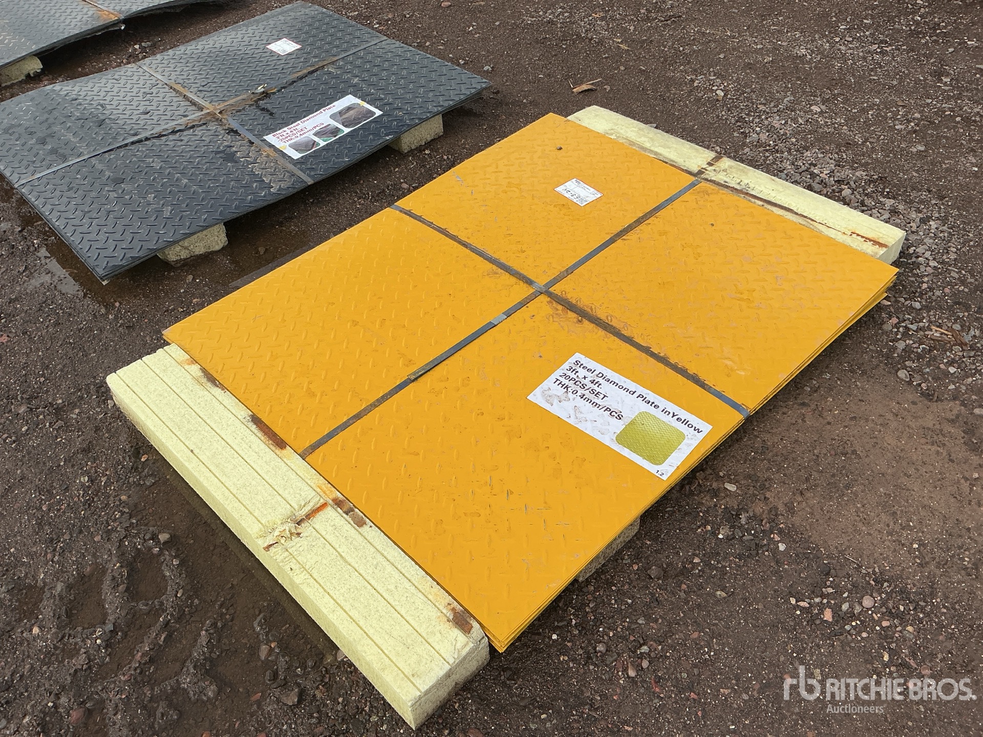 Aspect général with Image, coin arrière droit