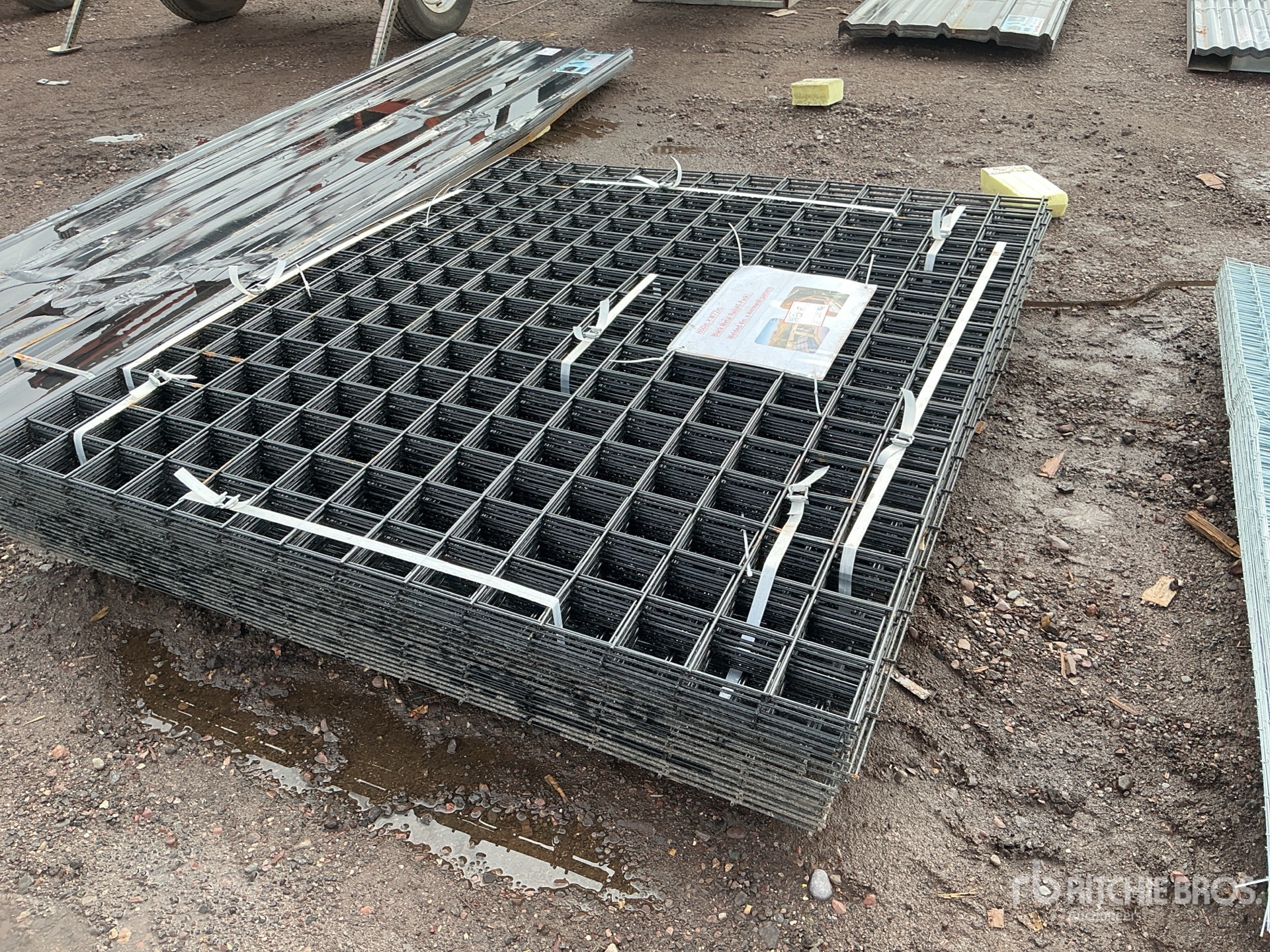 Aspect général with Image, coin avant droit