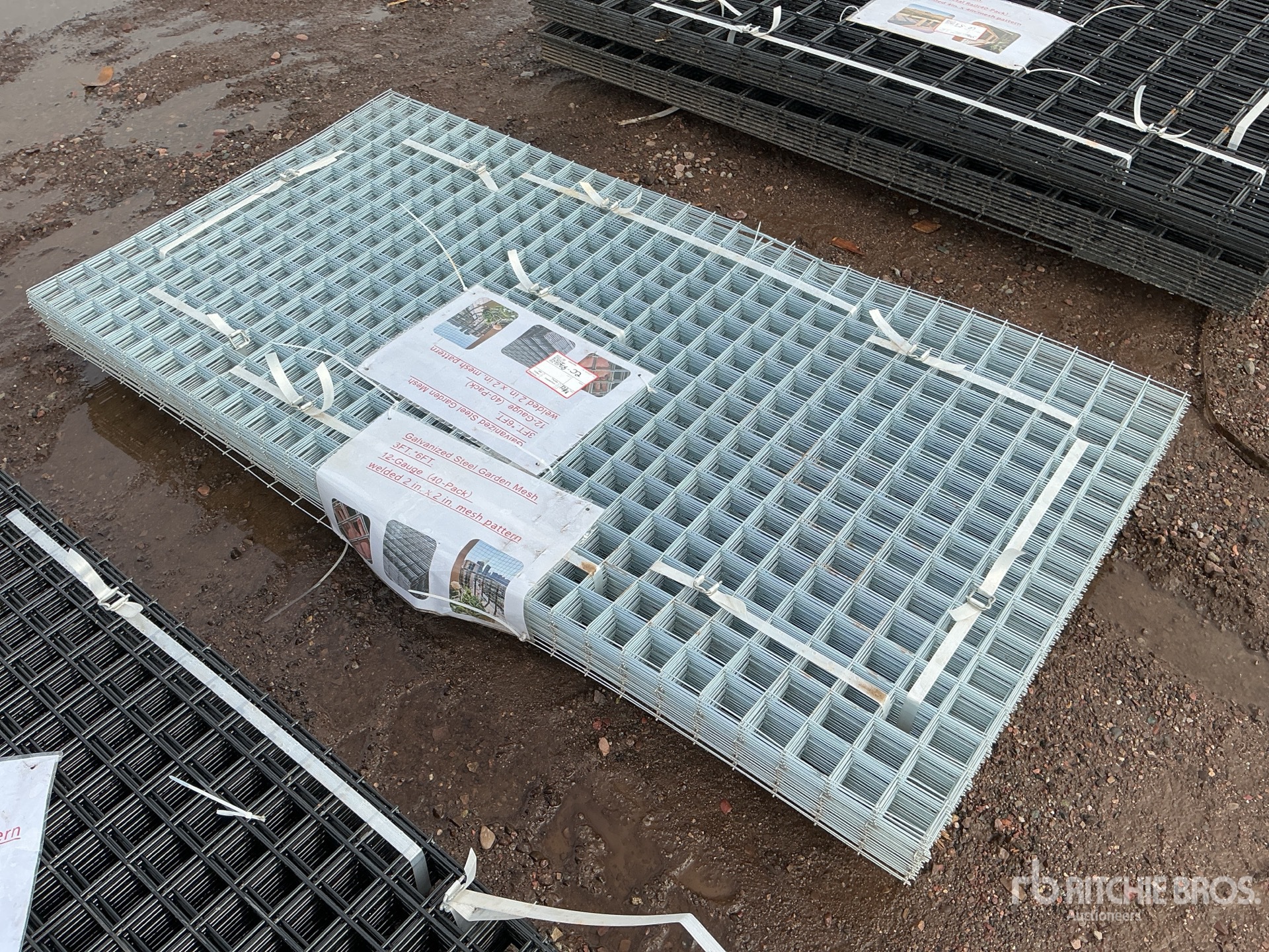 Aspect général with Image, coin arrière droit