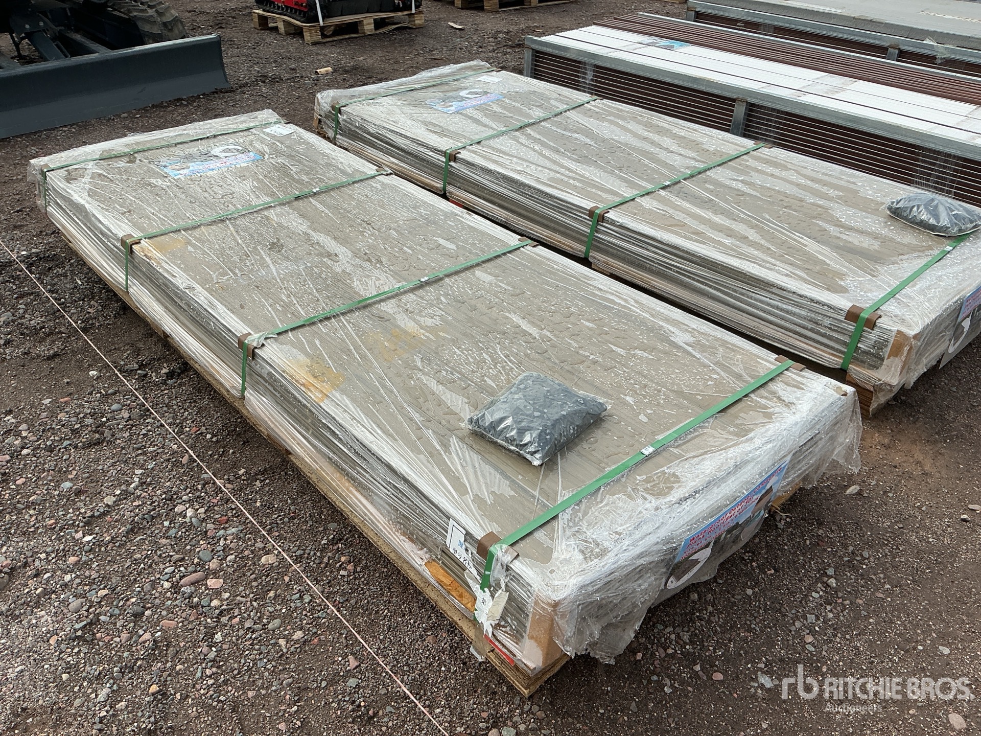 Aspect général with Image, coin arrière droit