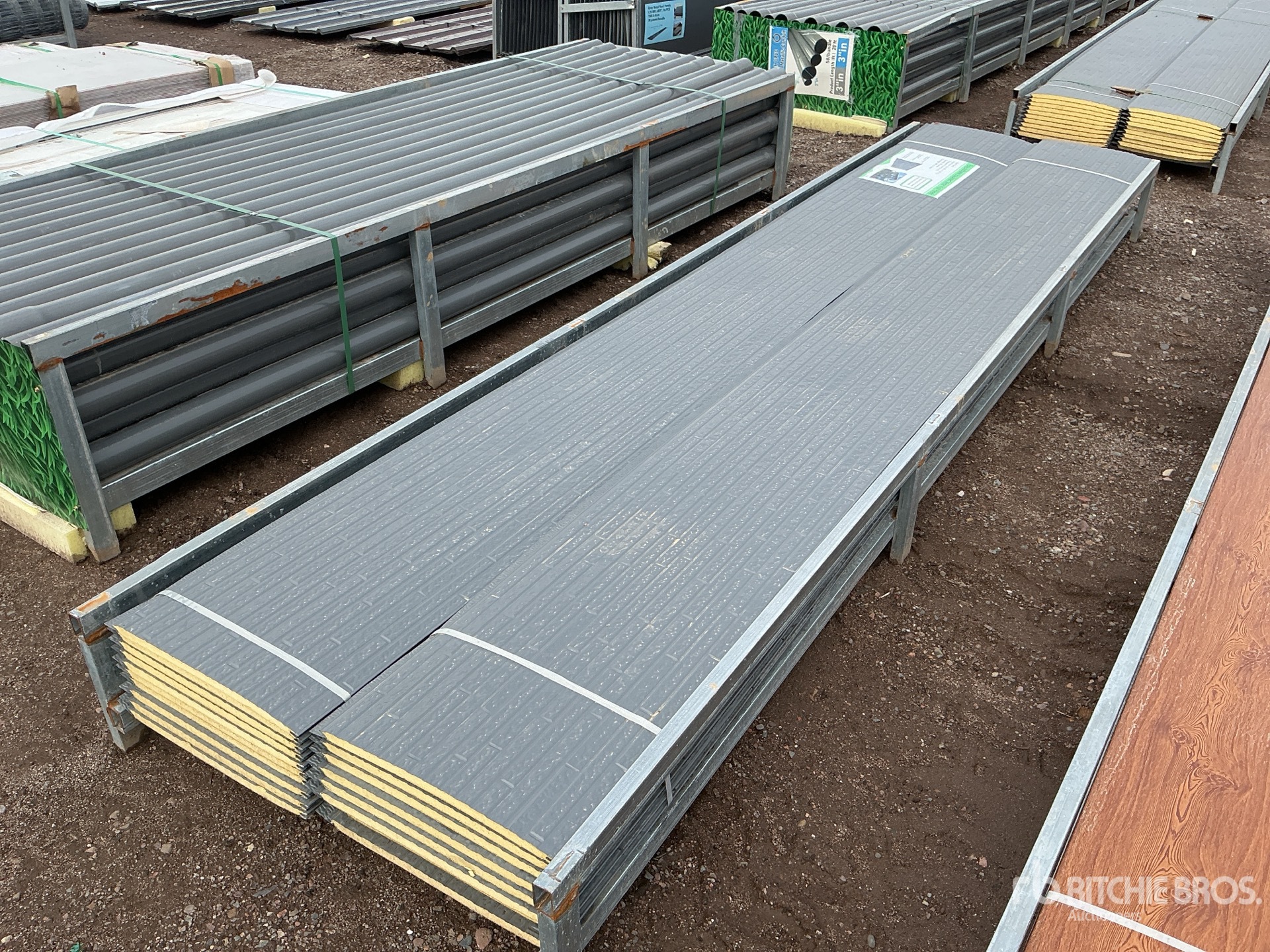 Aspect général with Image, coin arrière gauche