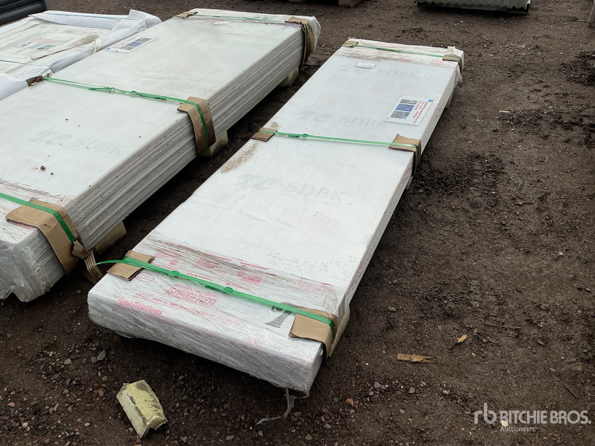 Aspect général with Image, coin avant droit