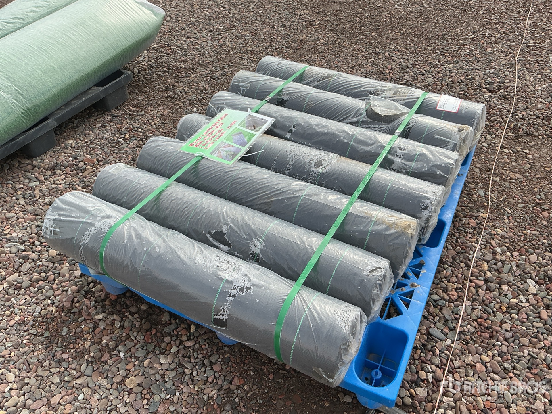 Aspect général with Image, coin avant droit