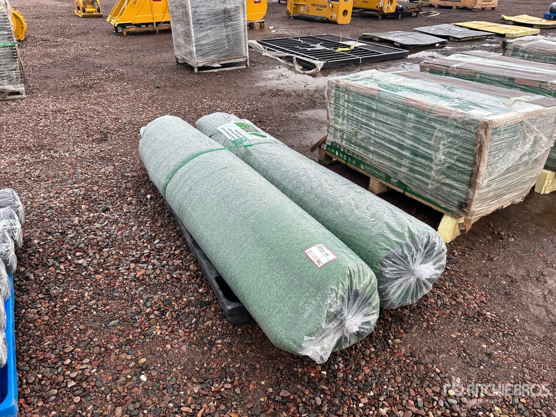 General Appearance with Featured Photo