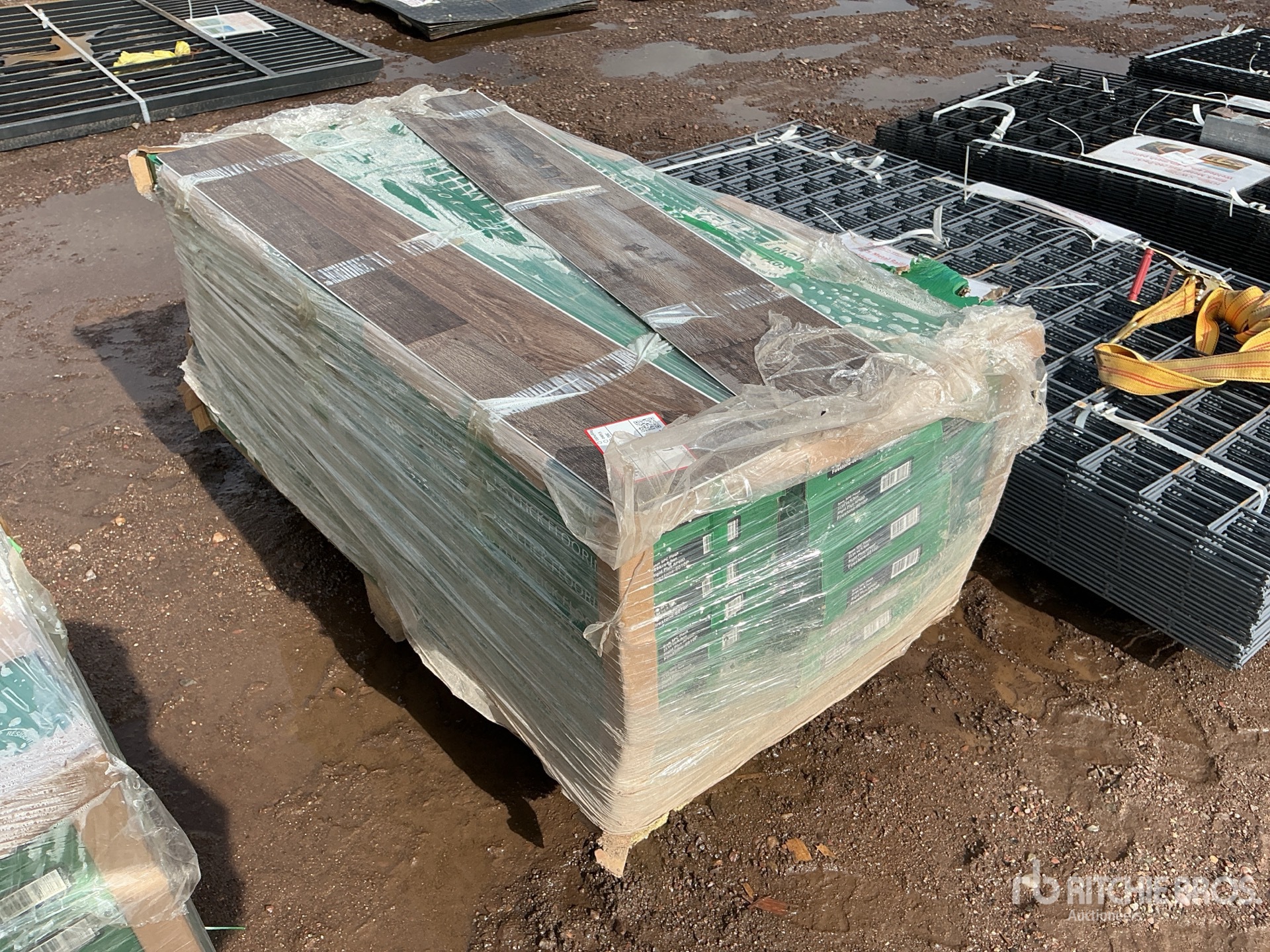 Aspect général with Image, coin arrière gauche