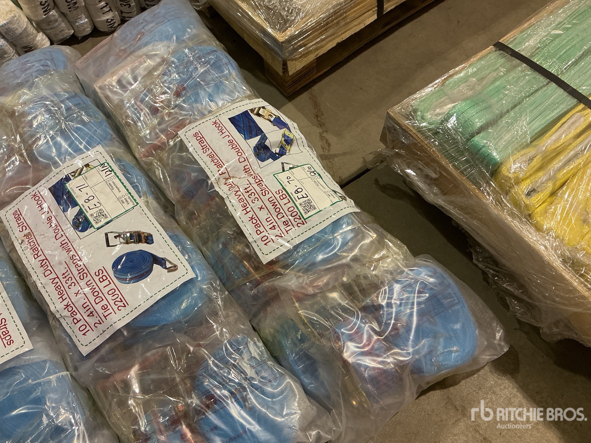 Aspect général with Image, coin arrière droit