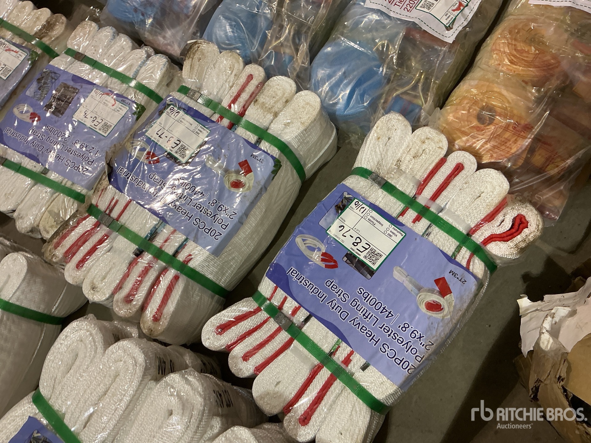 Aspect général with Image, coin arrière gauche