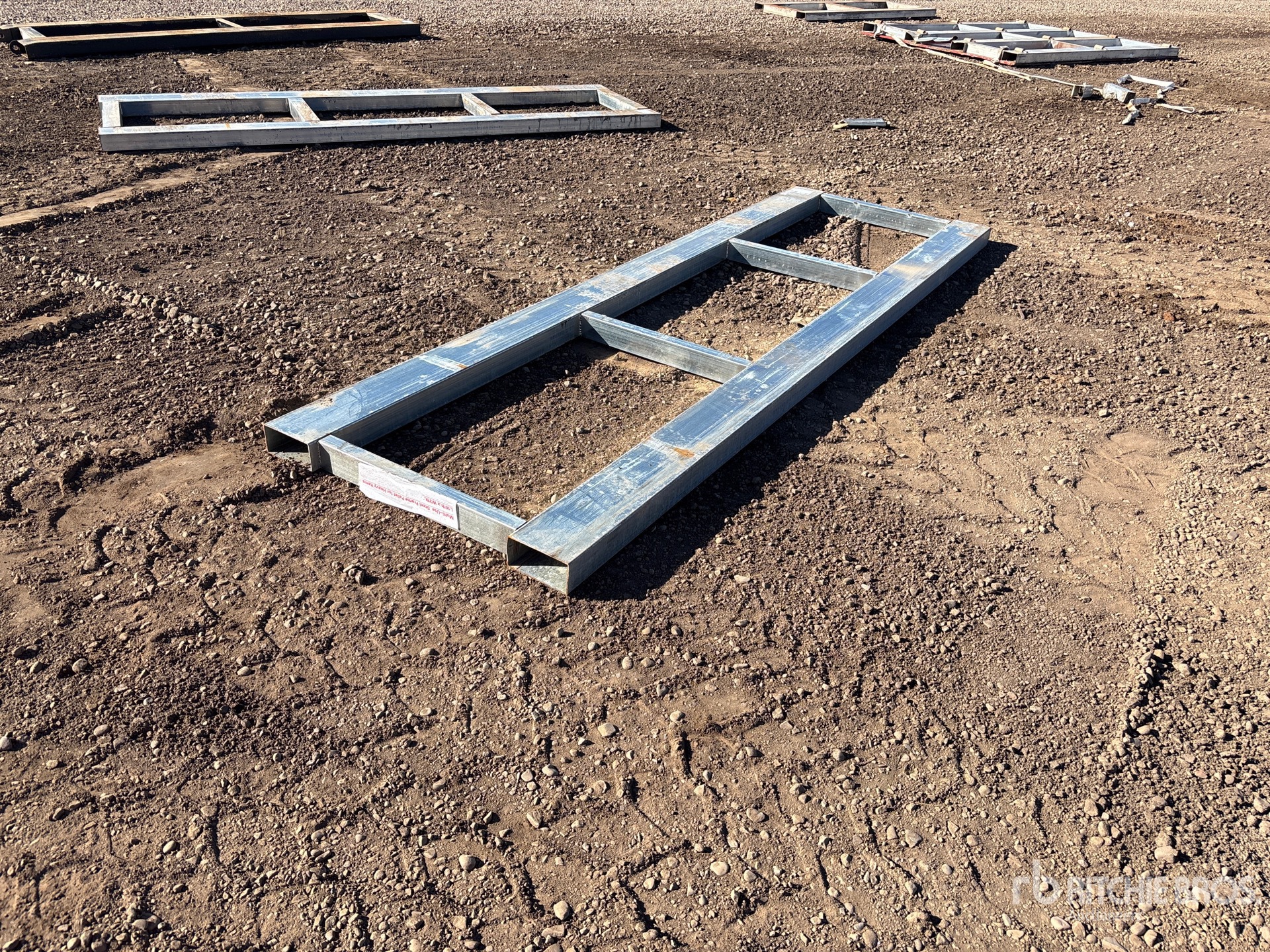 General Appearance with Featured Photo