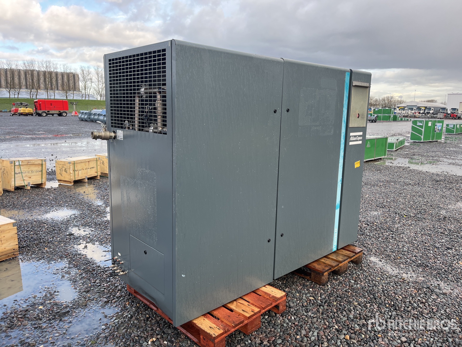 General Appearance with Picture, Left Front Corner