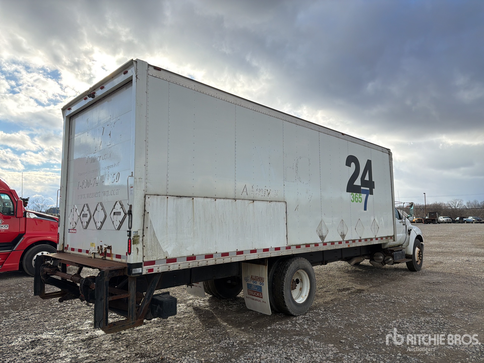 General Appearance with Bild, Ecke hinten rechts