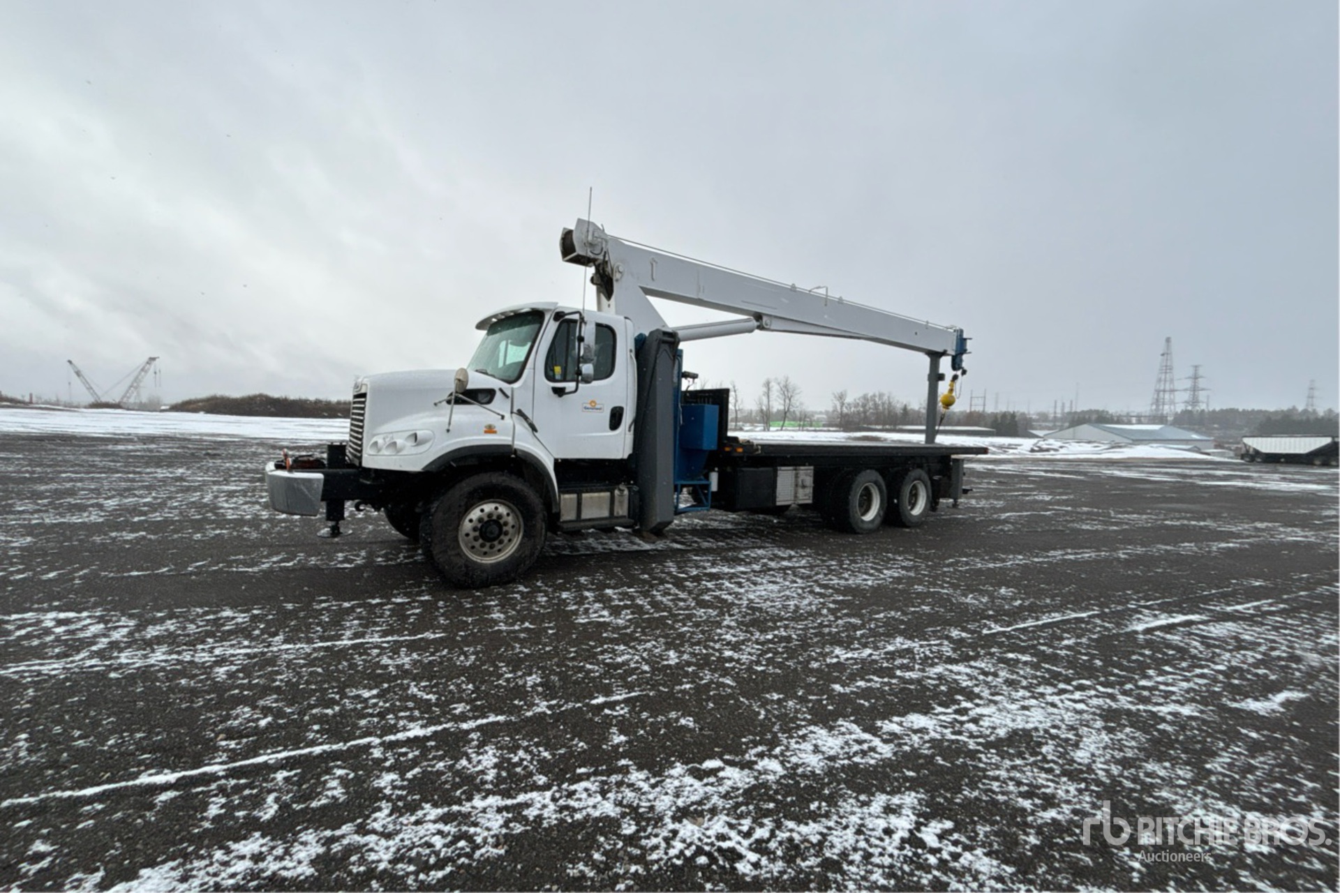 General Appearance with Bild, Ecke vorne links