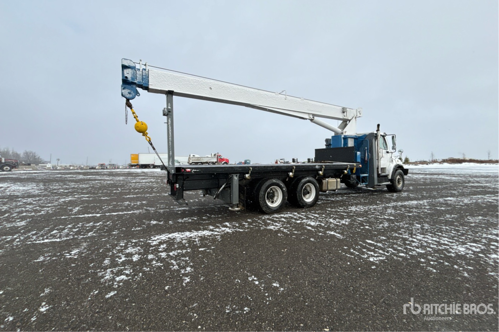 General Appearance with Bild, Ecke hinten rechts