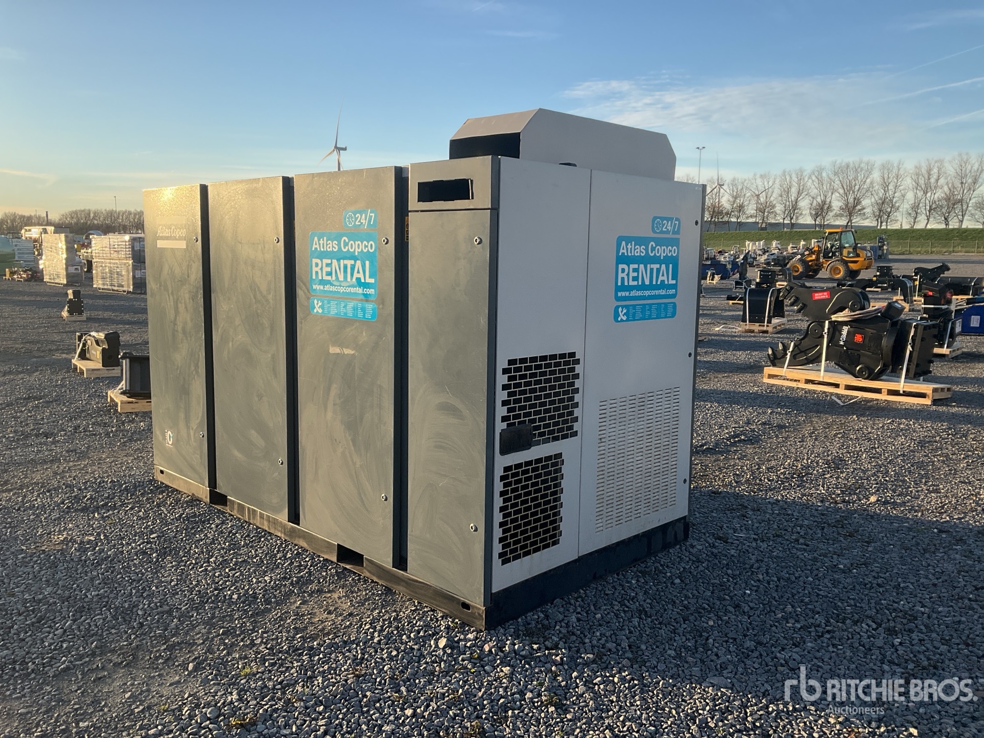 General Appearance with Bild, Ecke hinten rechts