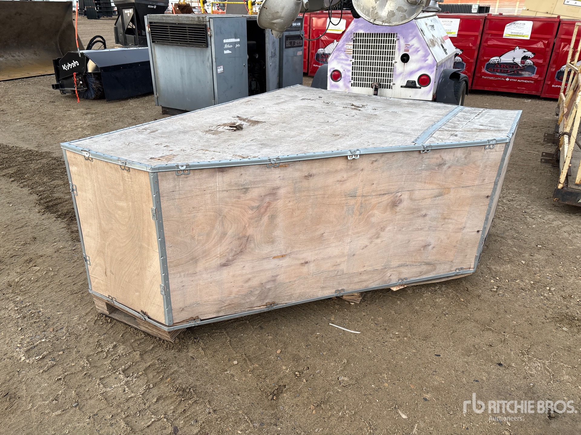 General Appearance with Picture, Right Rear Corner