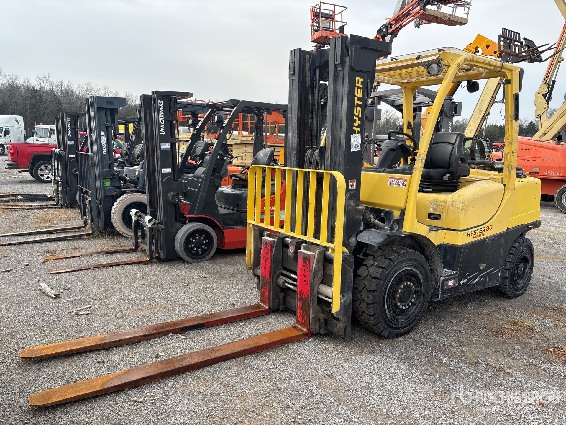 General Appearance with Bild, Ecke vorne links