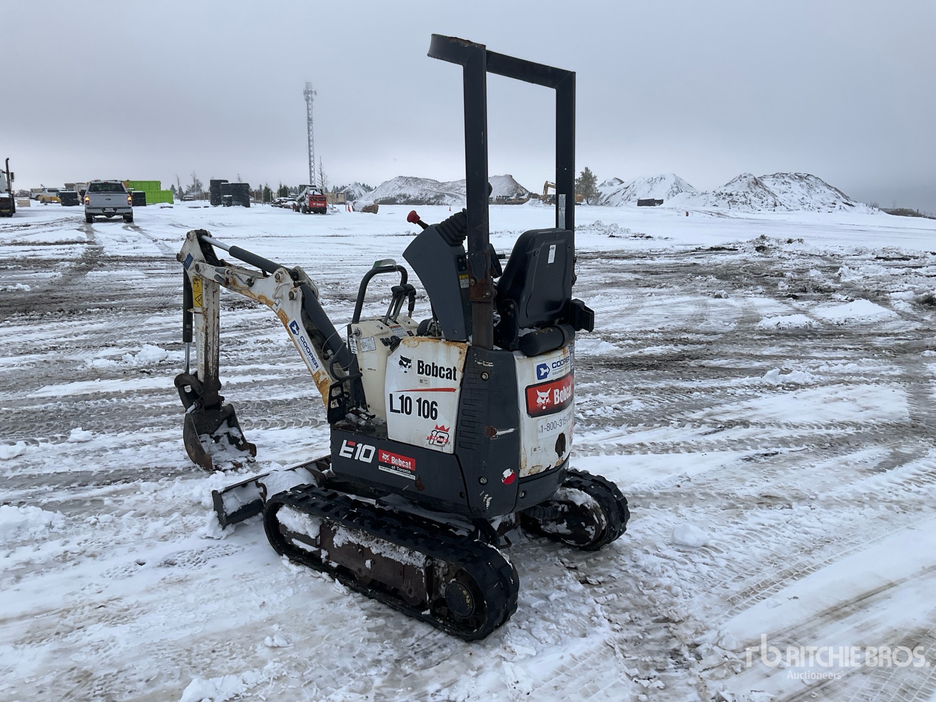 General Appearance with Picture, Left Rear Corner