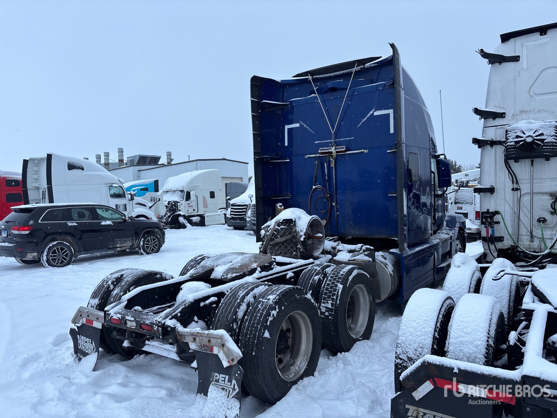 Aspect général with Image, coin arrière droit