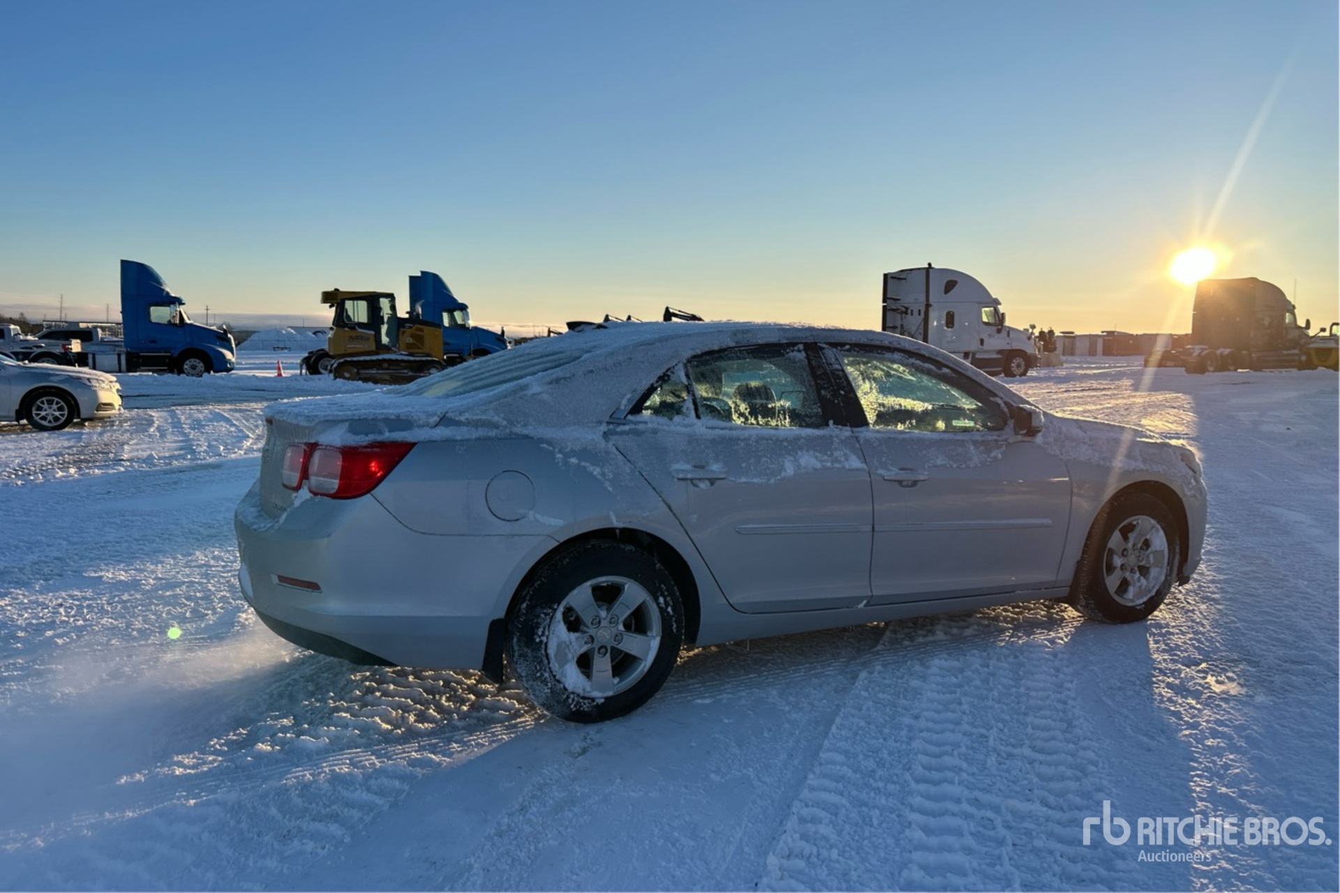 General Appearance with Picture, Right Rear Corner