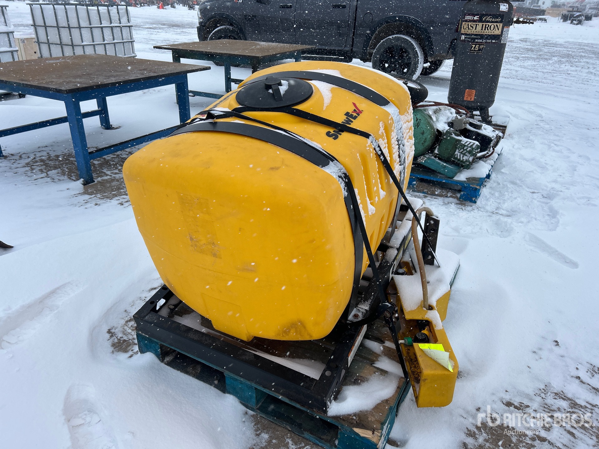 Aspect général with Image, coin avant gauche