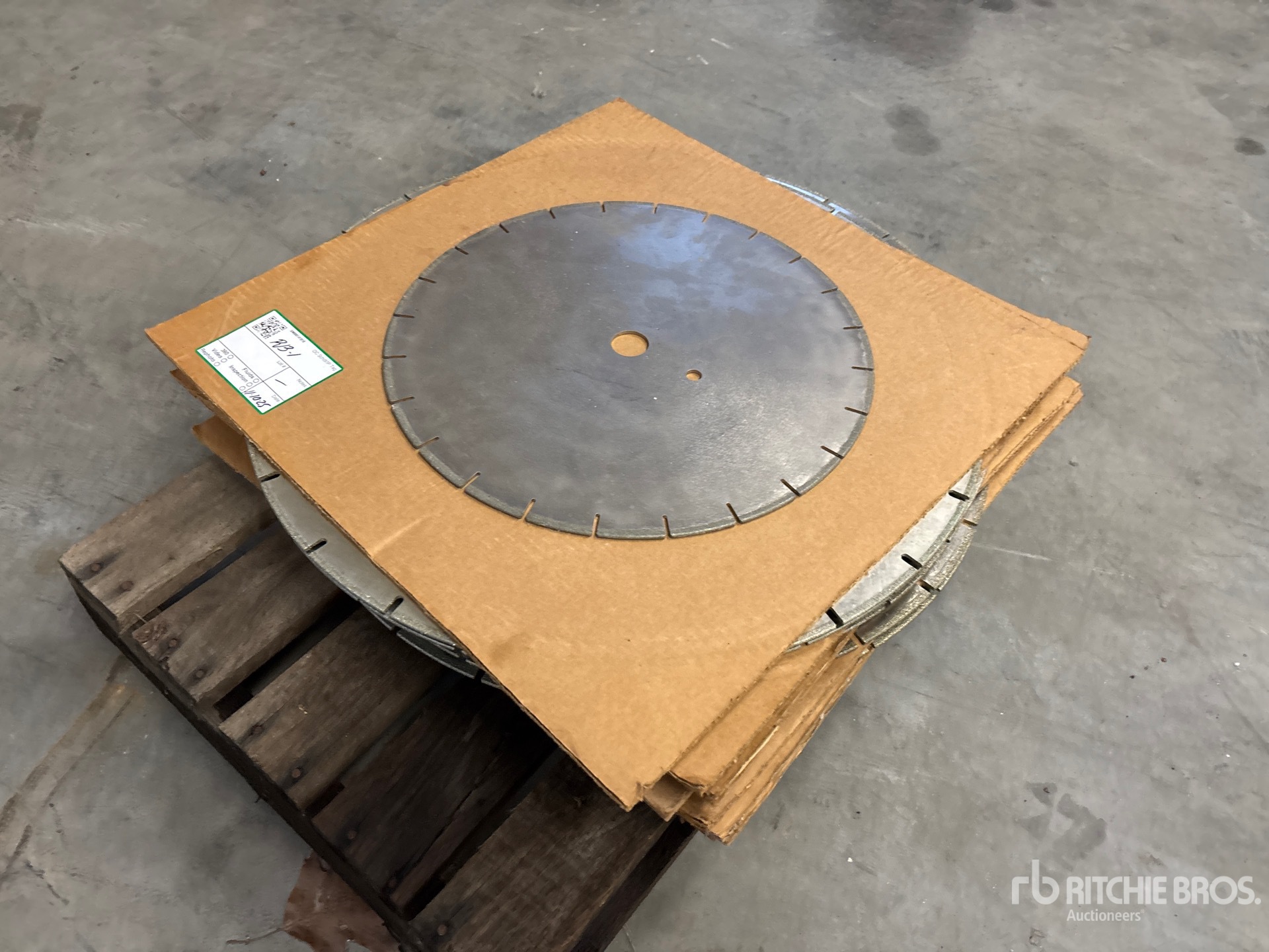 General Appearance with Featured Photo