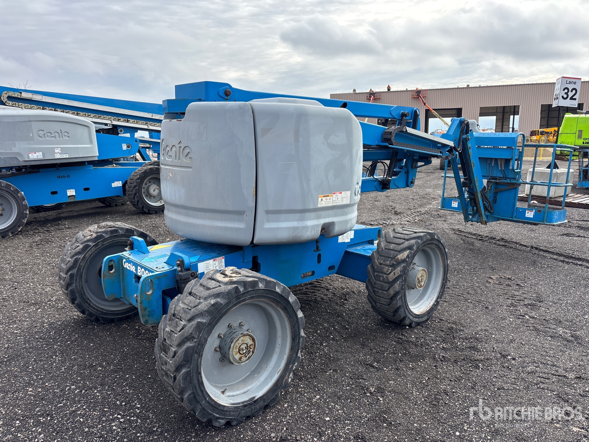 General Appearance with Imagen: esquina trasera derecha