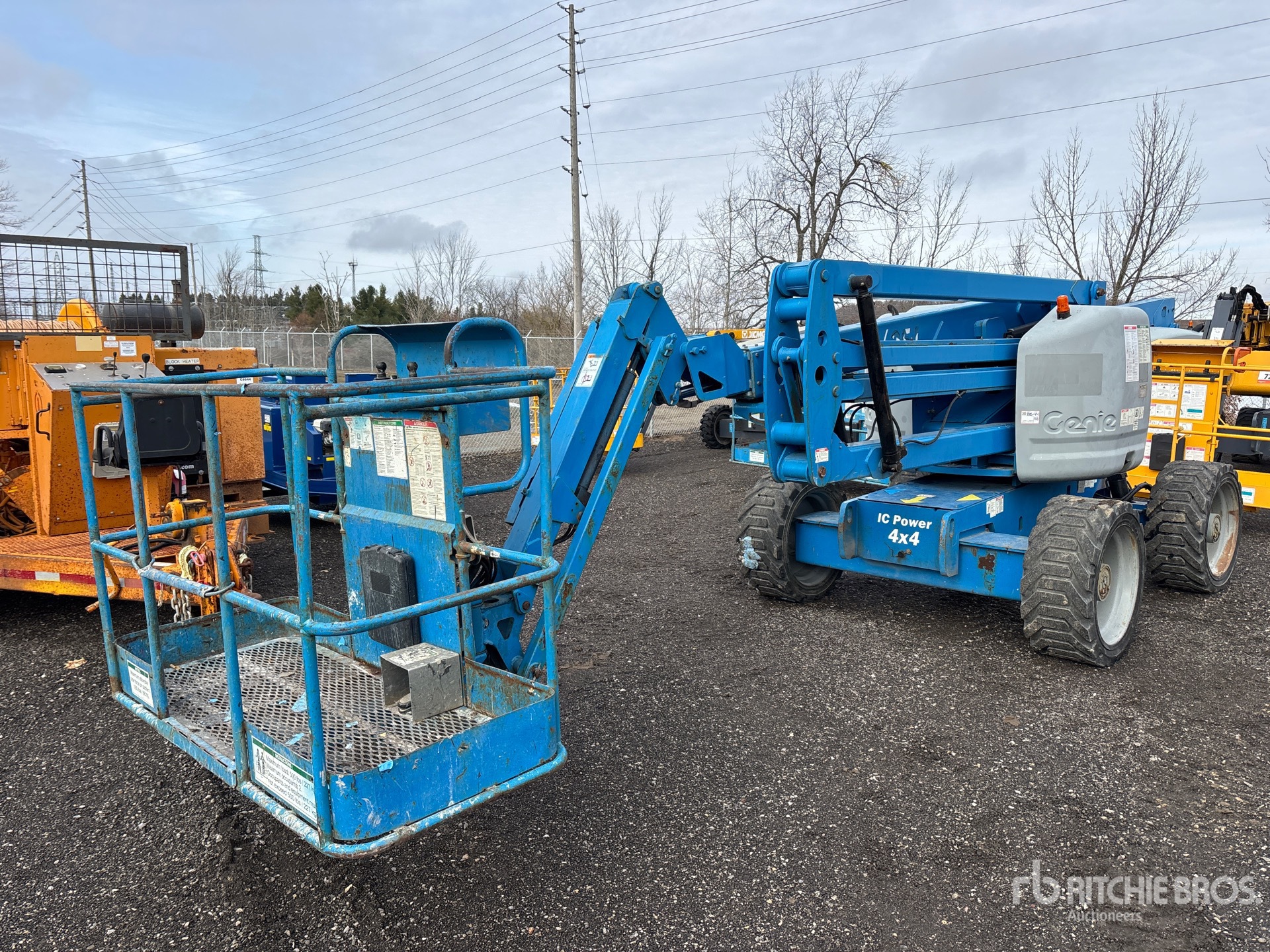 General Appearance with Imagen: esquina delantera izquierda