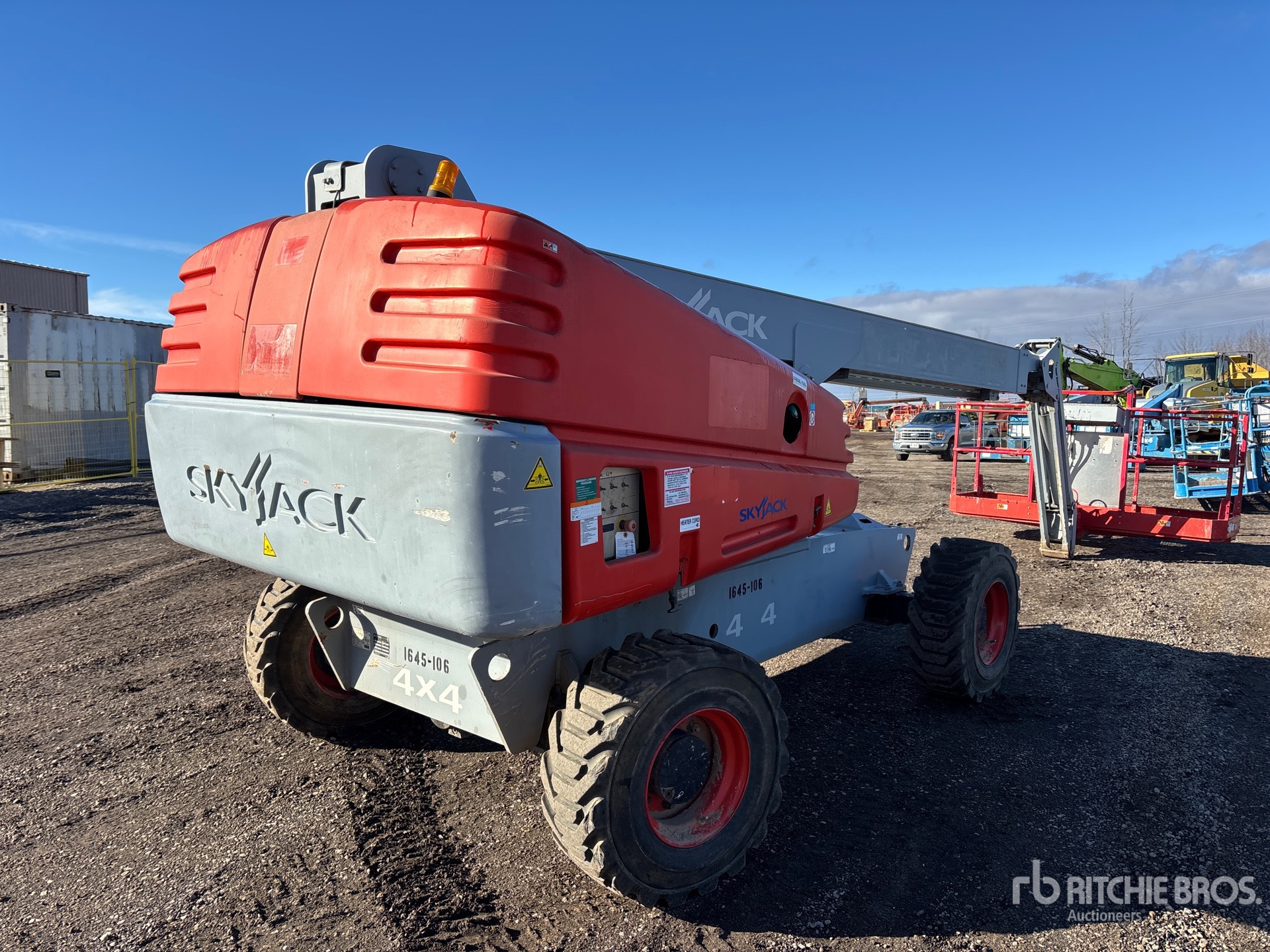 General Appearance with Imagen: esquina trasera derecha