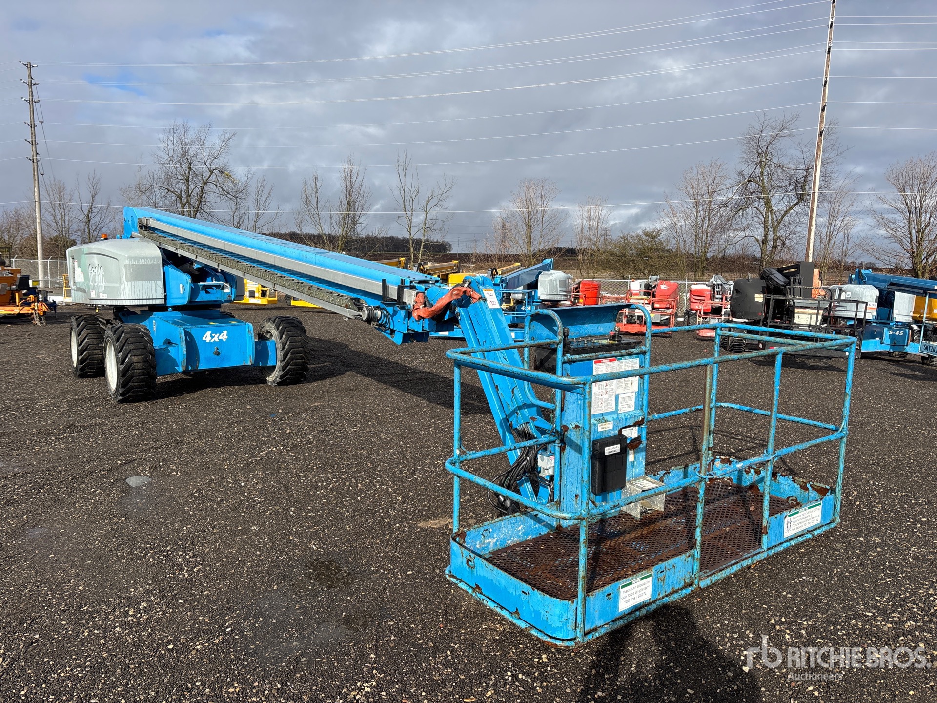 General Appearance with Picture, Right Front Corner