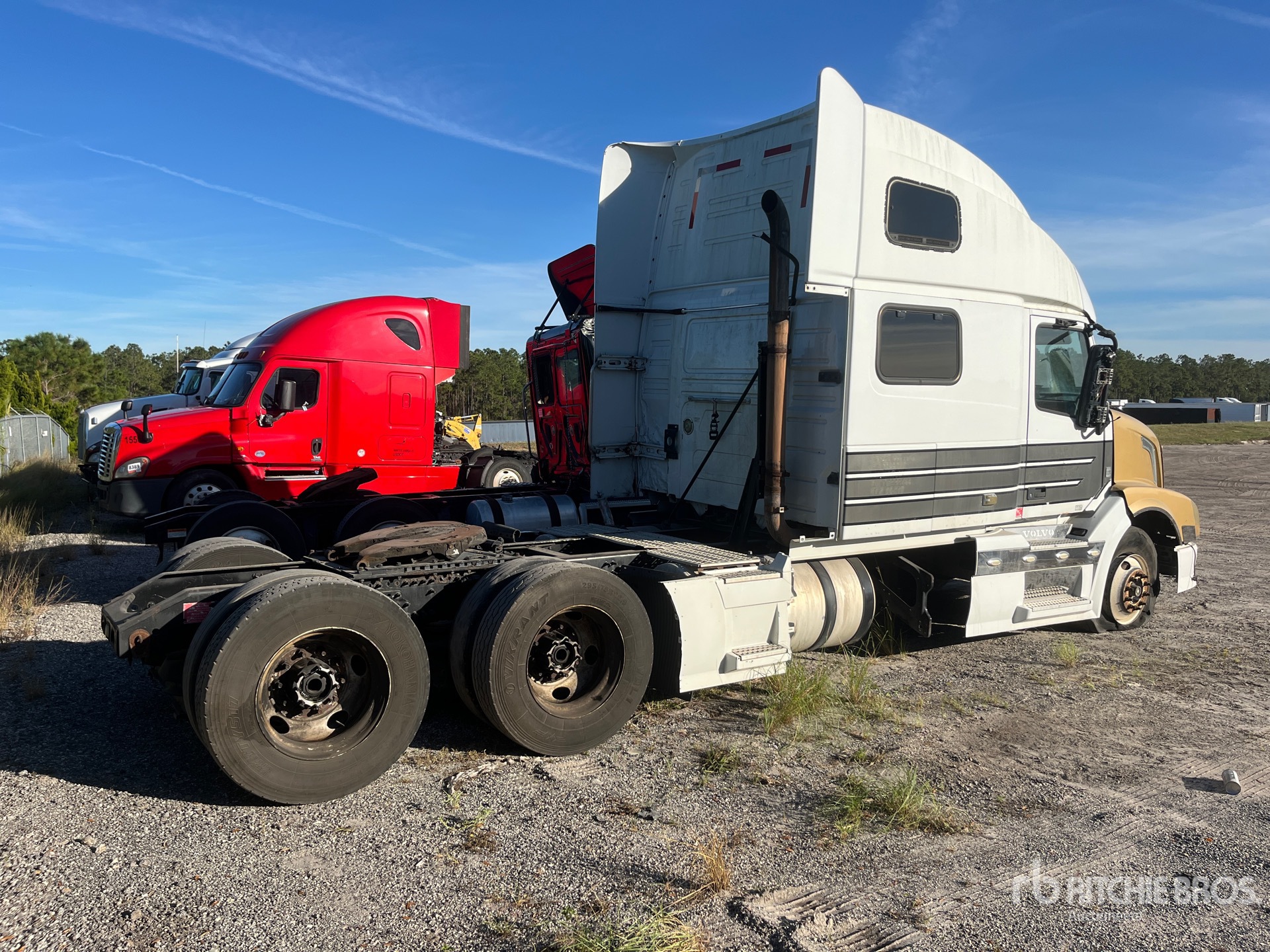 General Appearance with Bild, Ecke hinten rechts