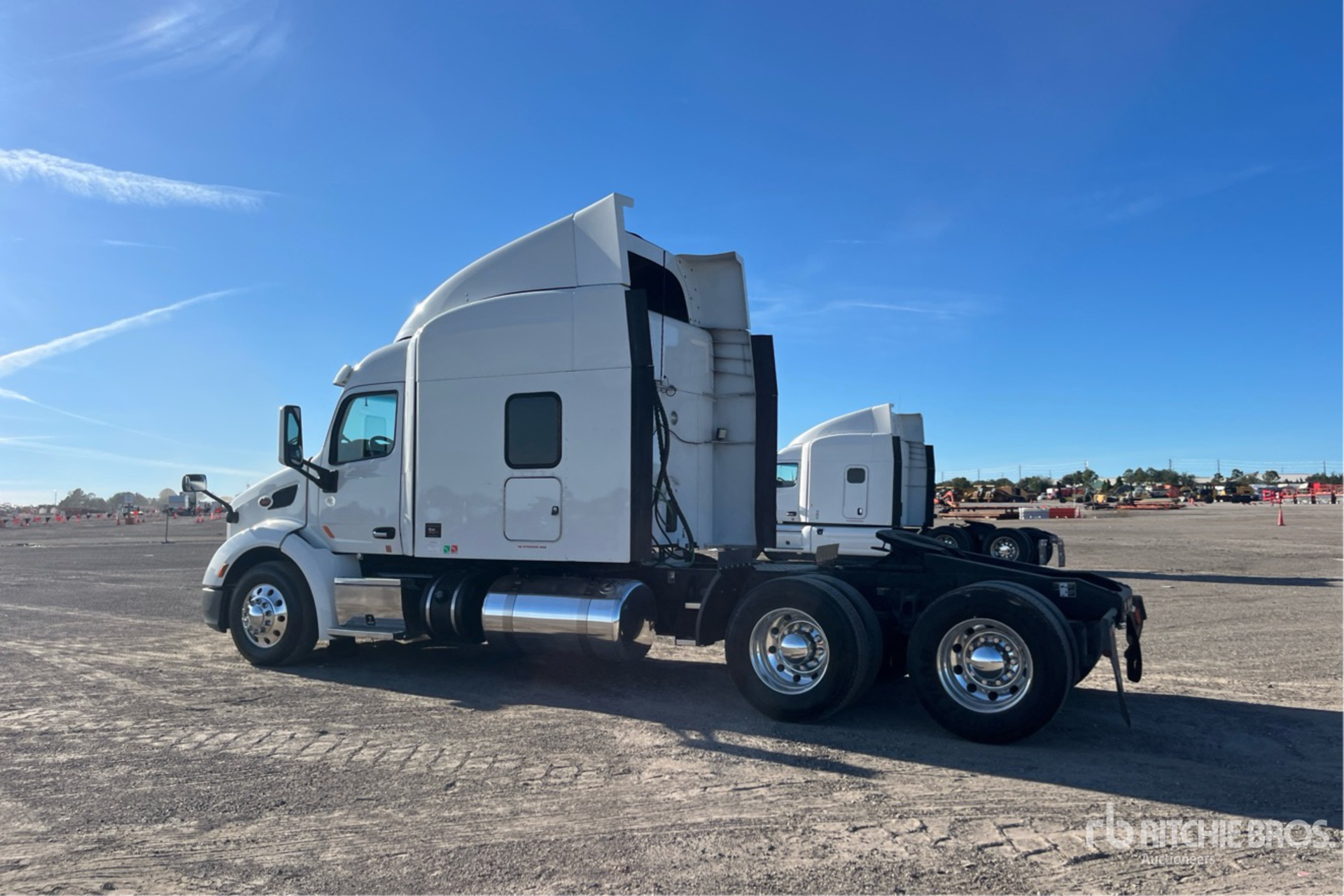 General Appearance with Imagen: esquina trasera izquierda