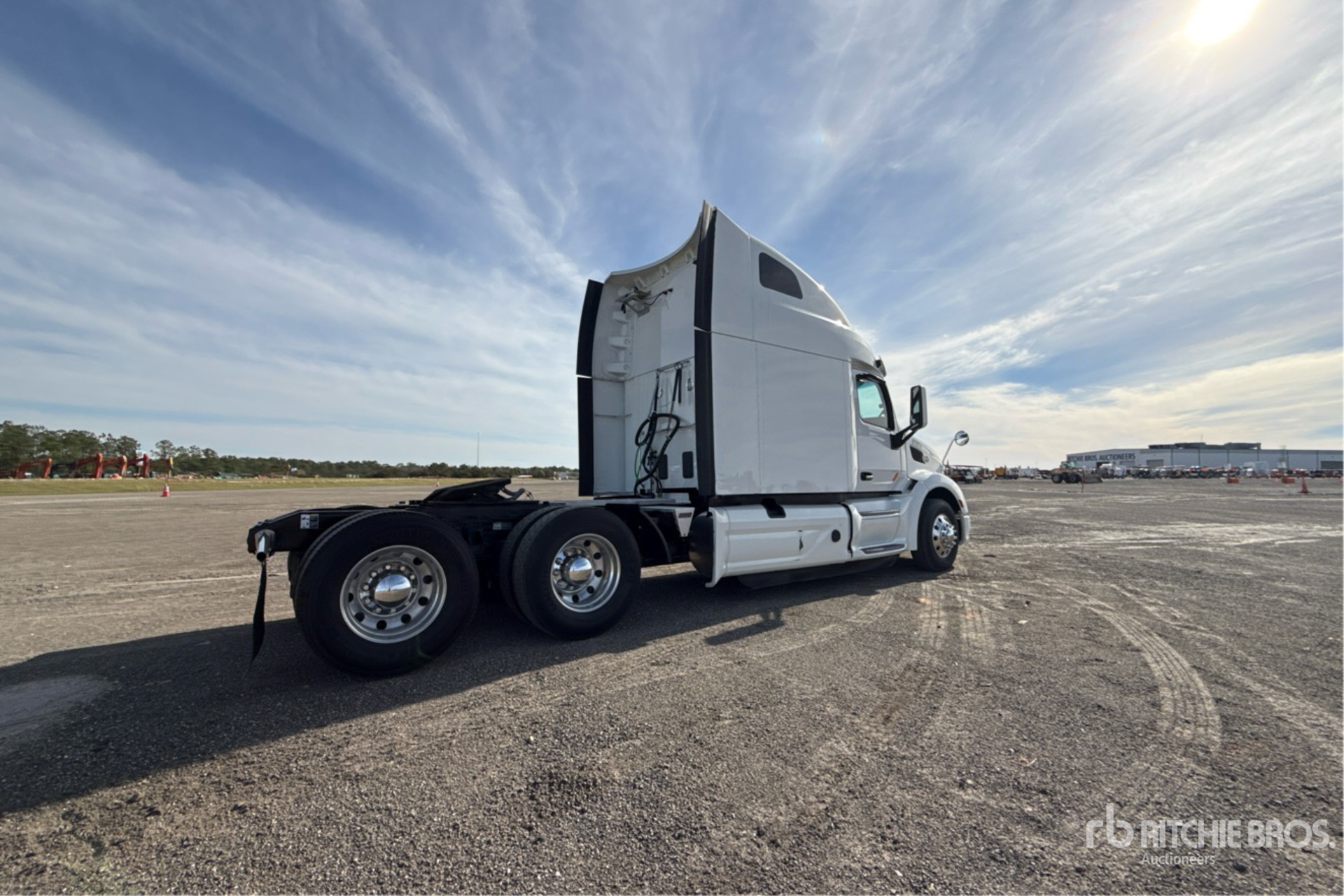 General Appearance with Zdjęcie, prawy dolny róg