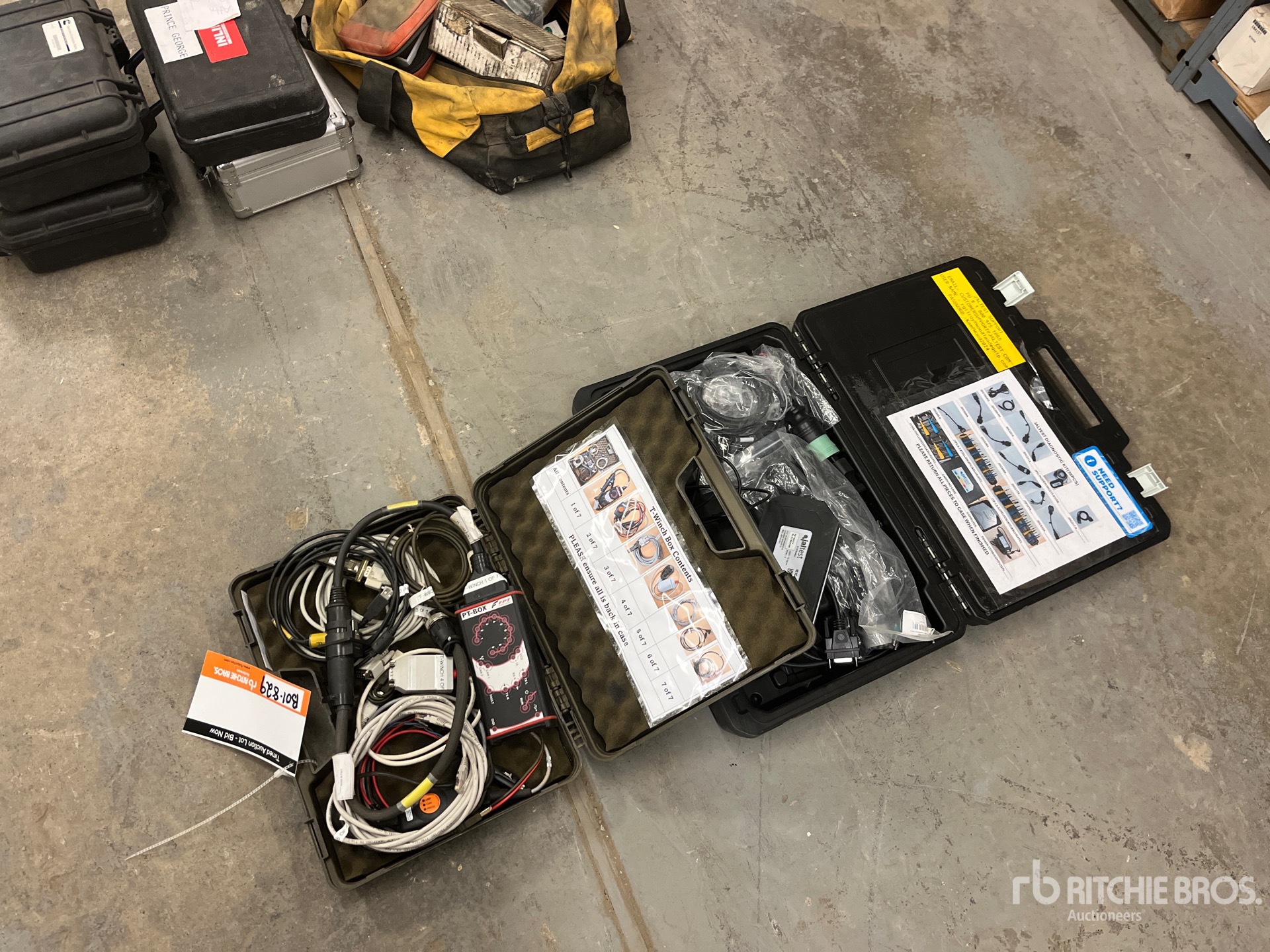 General Appearance with Bild, Ecke vorne links