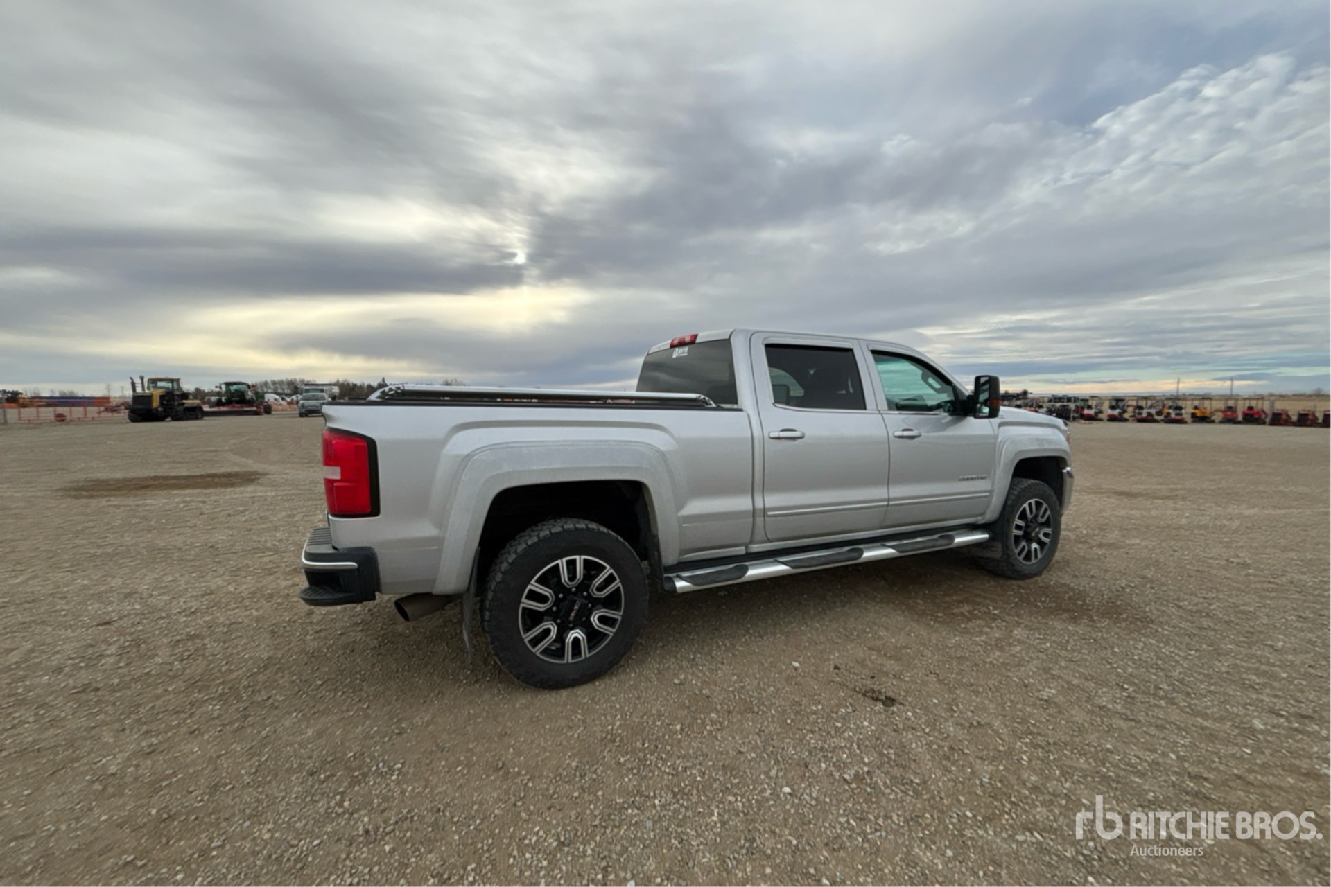 Aspect général with Image, coin arrière droit