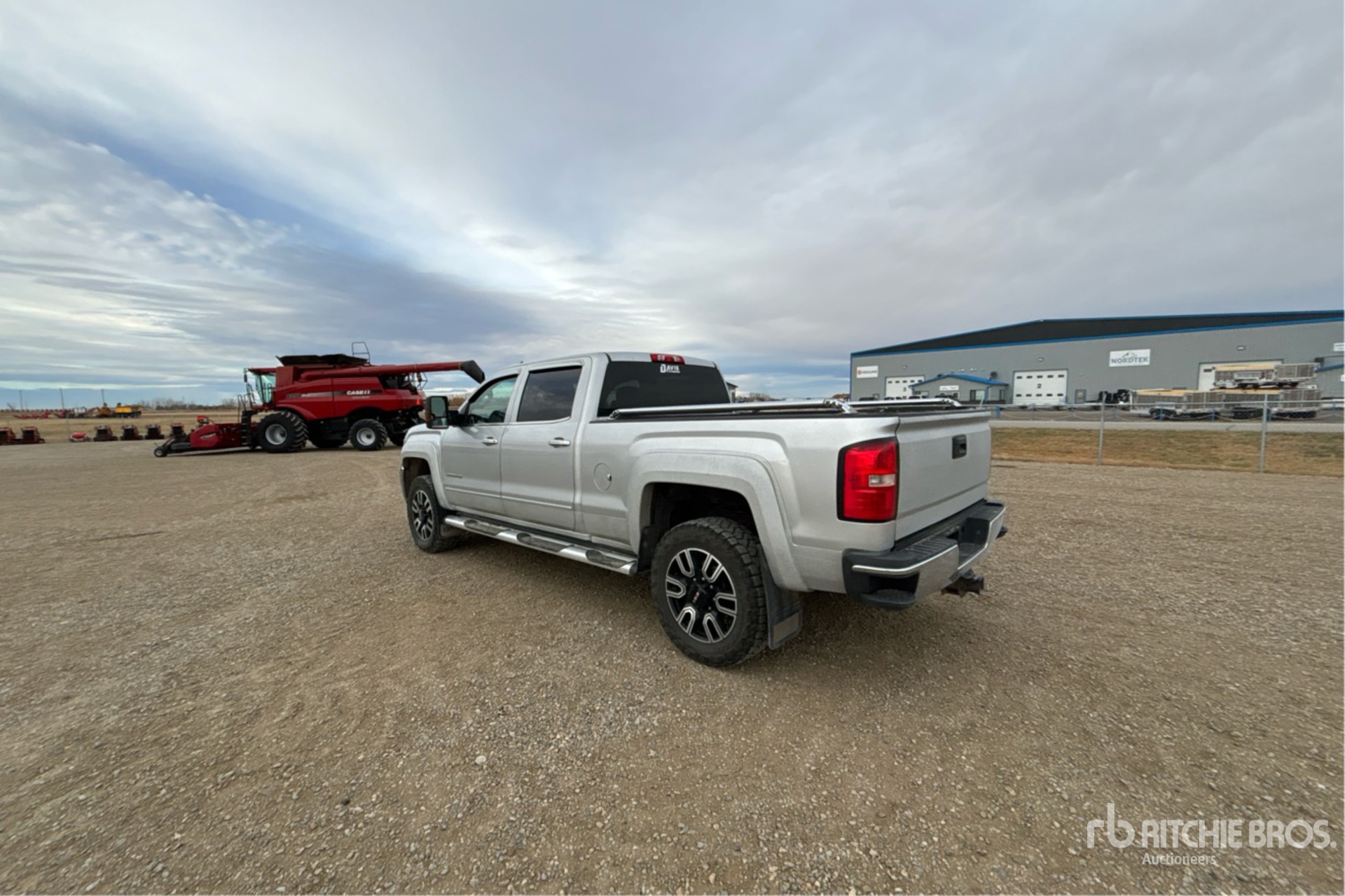 Aspect général with Image, coin arrière gauche