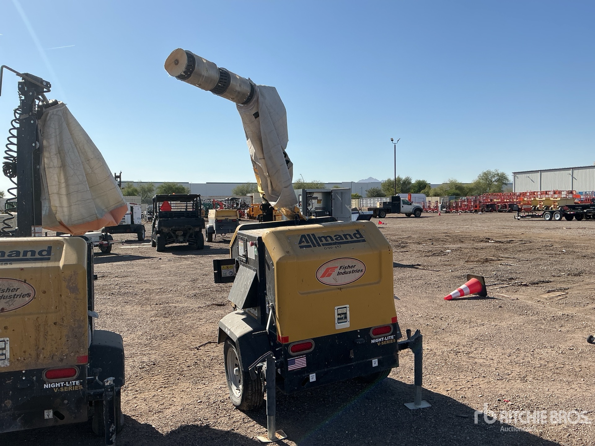 General Appearance with Bild, Ecke hinten links