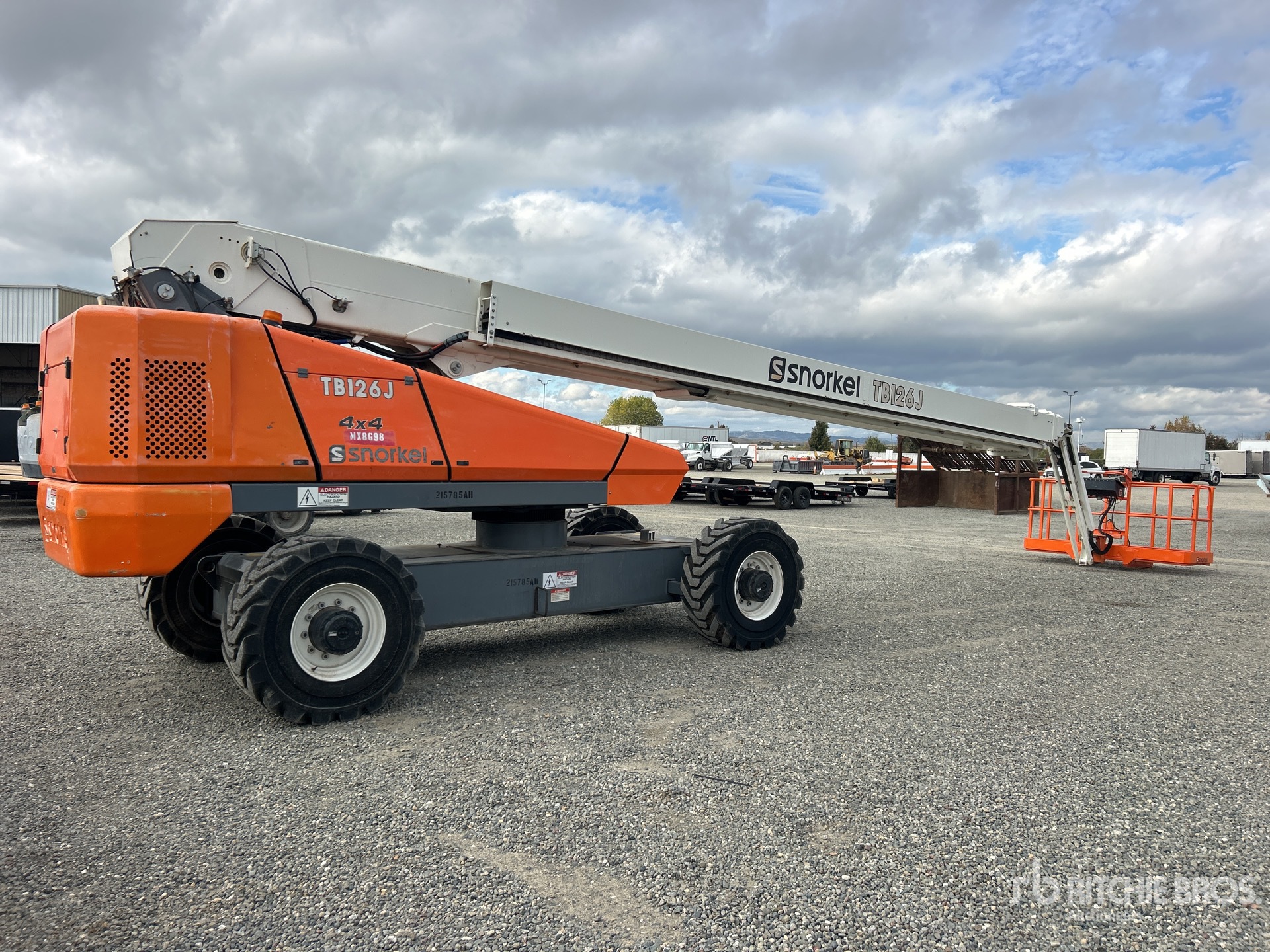 General Appearance with Picture, Right Rear Corner