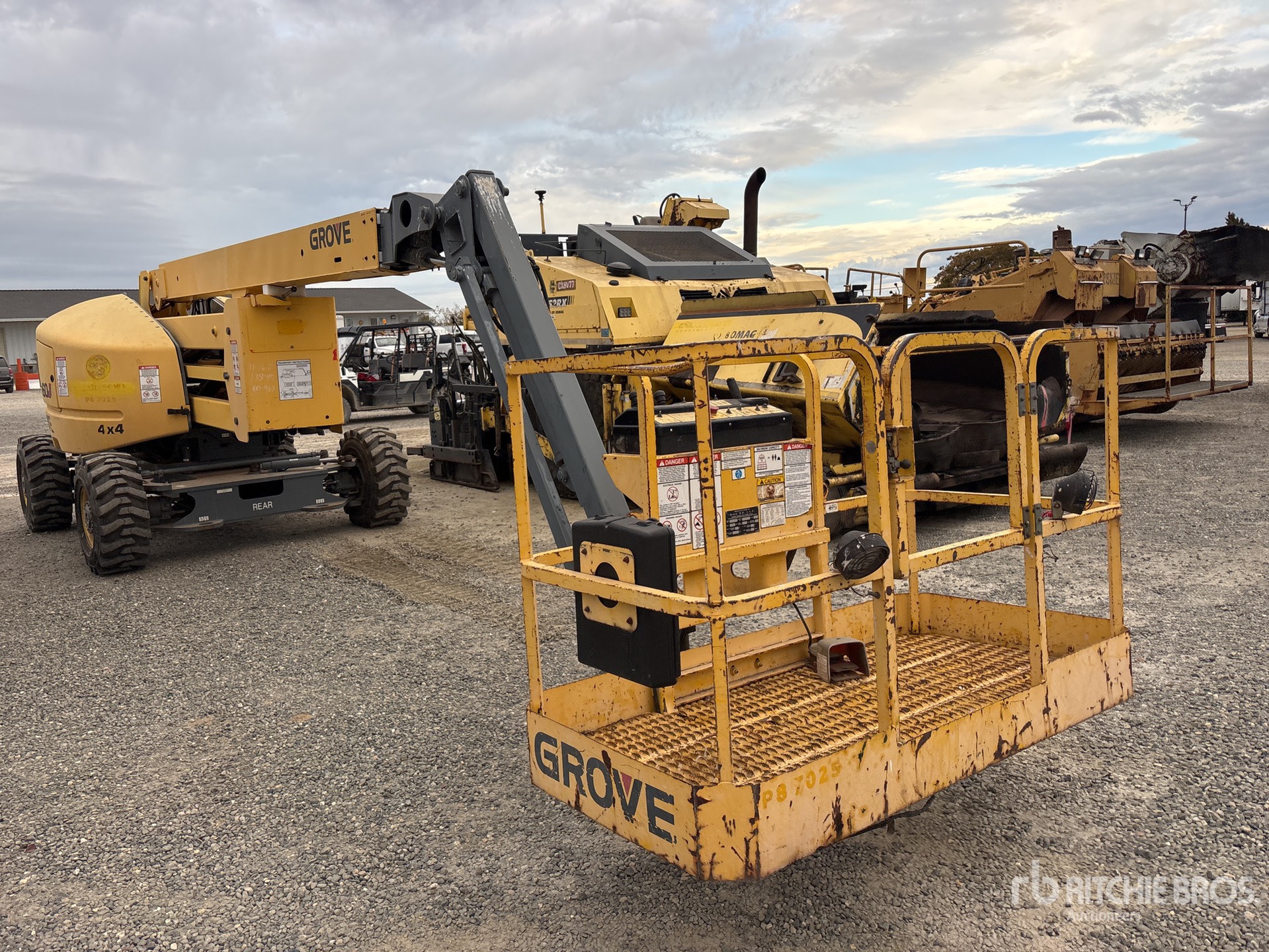 General Appearance with Picture, Right Front Corner