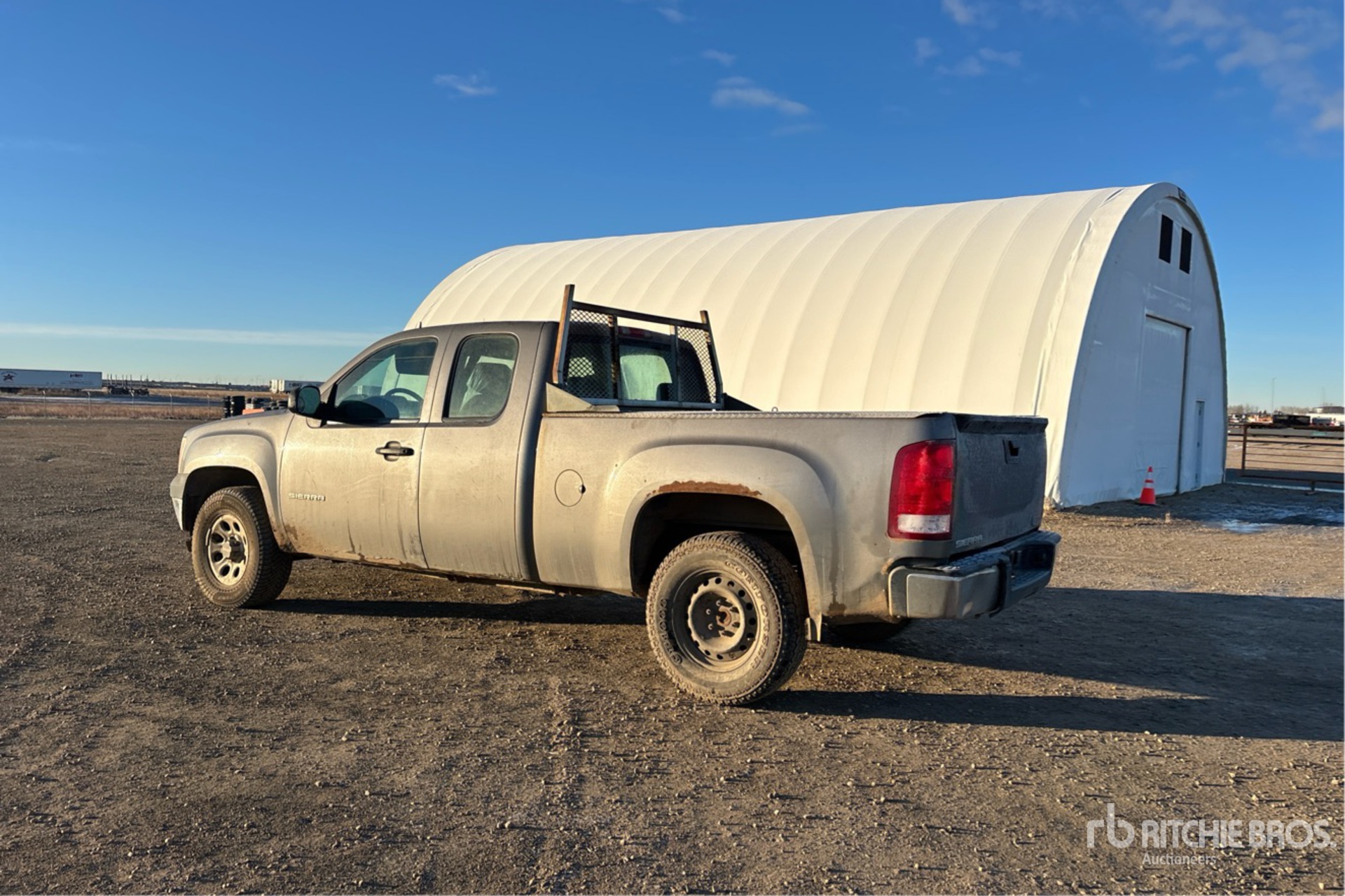 General Appearance with Picture, Left Rear Corner