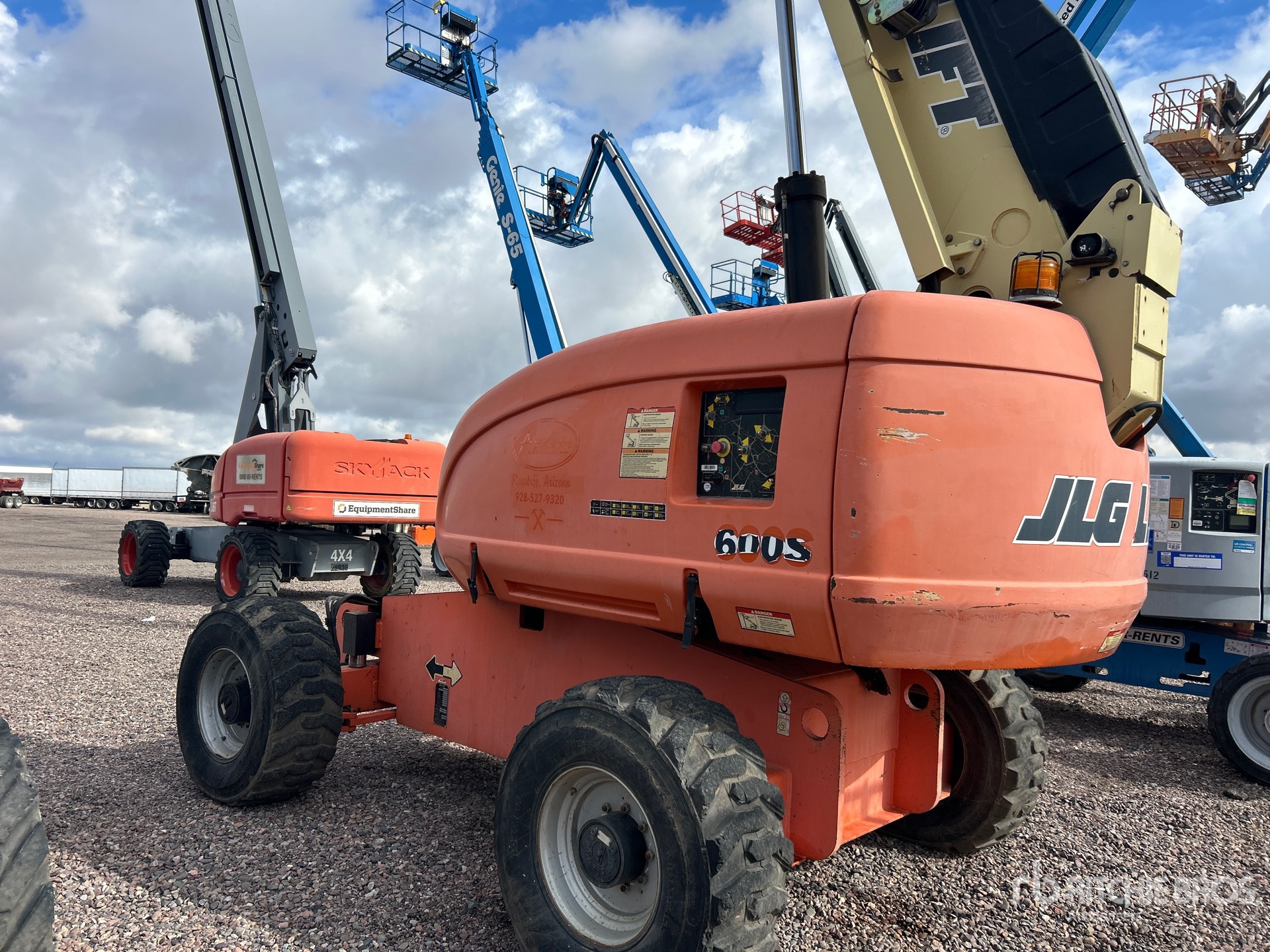 General Appearance with Image, coin arrière gauche