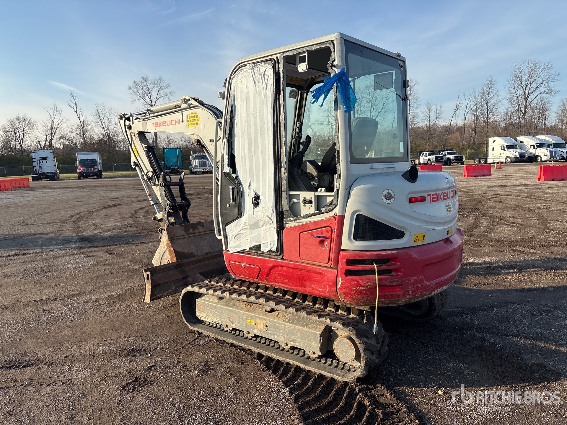 General Appearance with Picture, Left Rear Corner