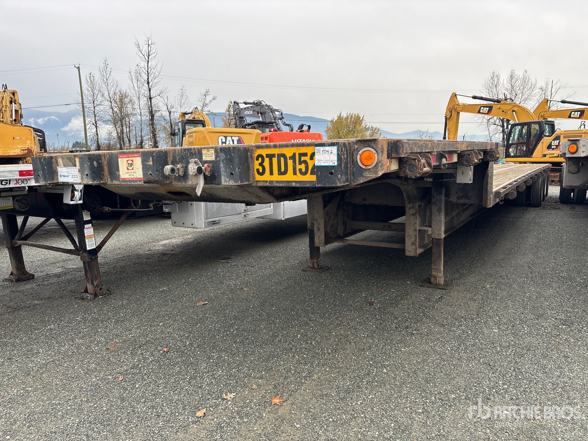 General Appearance with Bild, Ecke vorne links