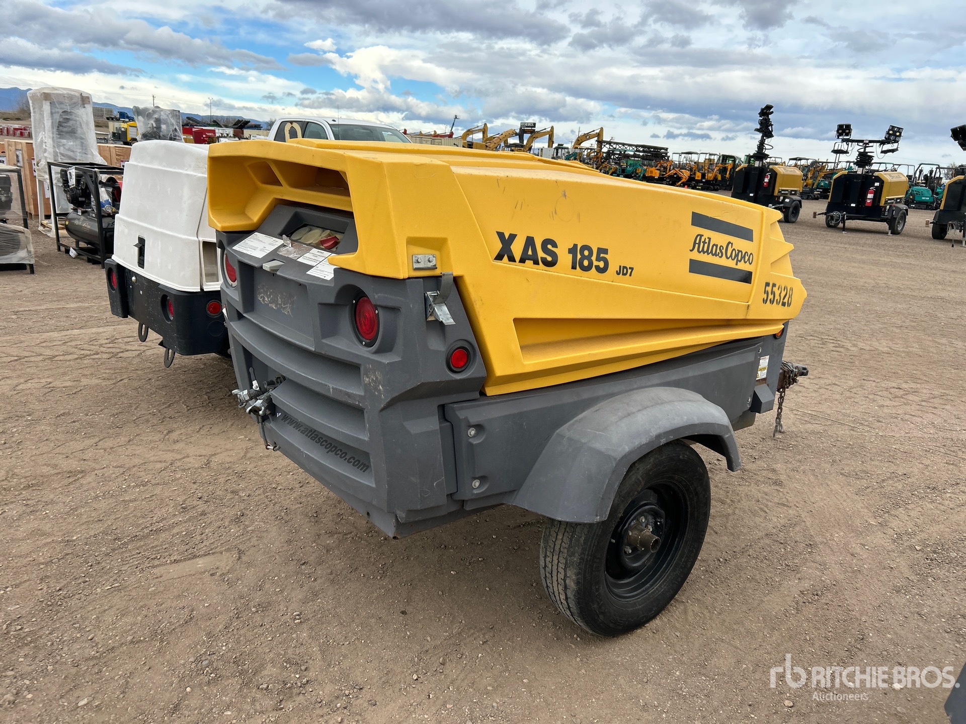 General Appearance with Picture, Right Rear Corner