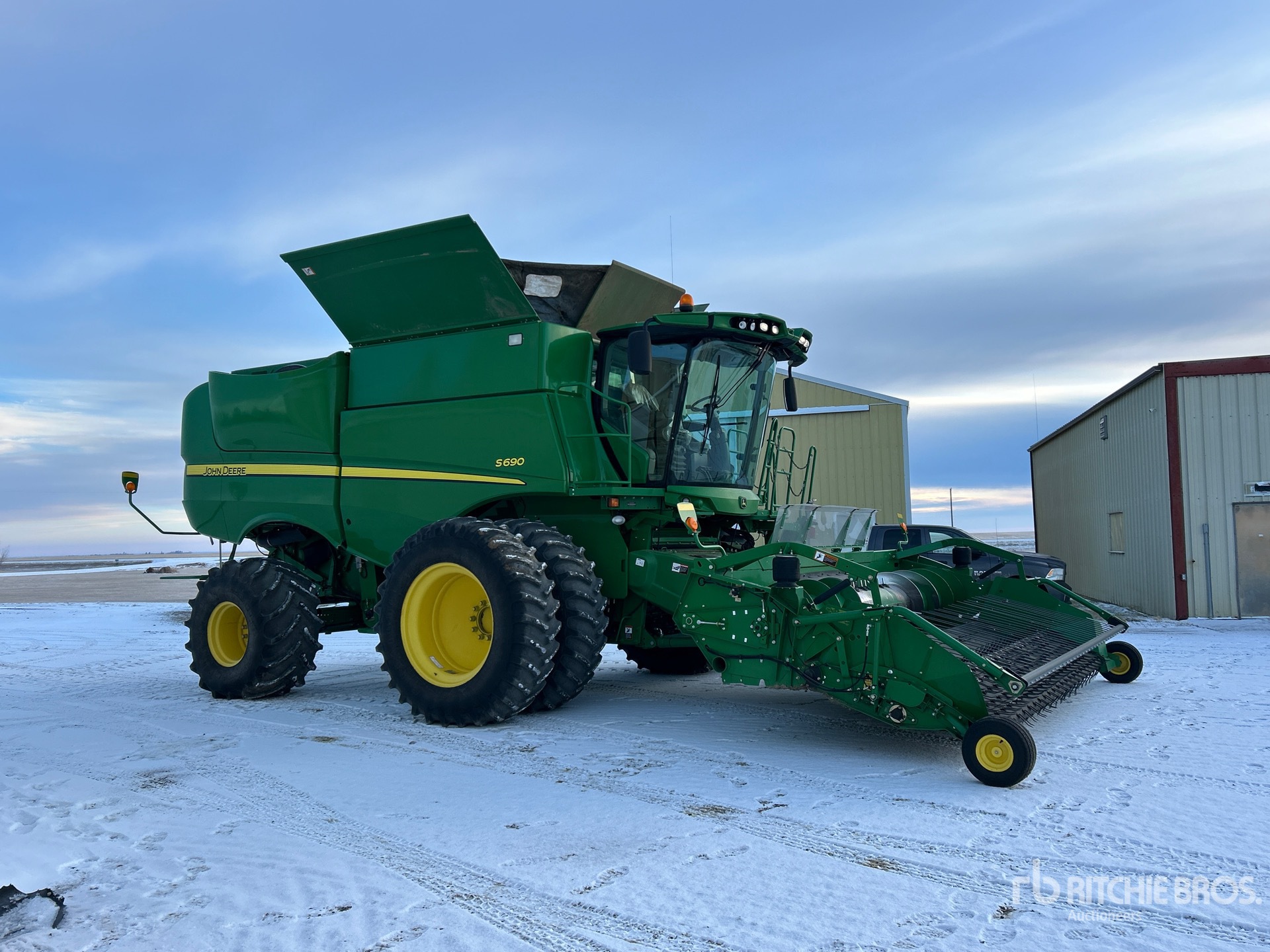 General Appearance with Picture, Right Front Corner