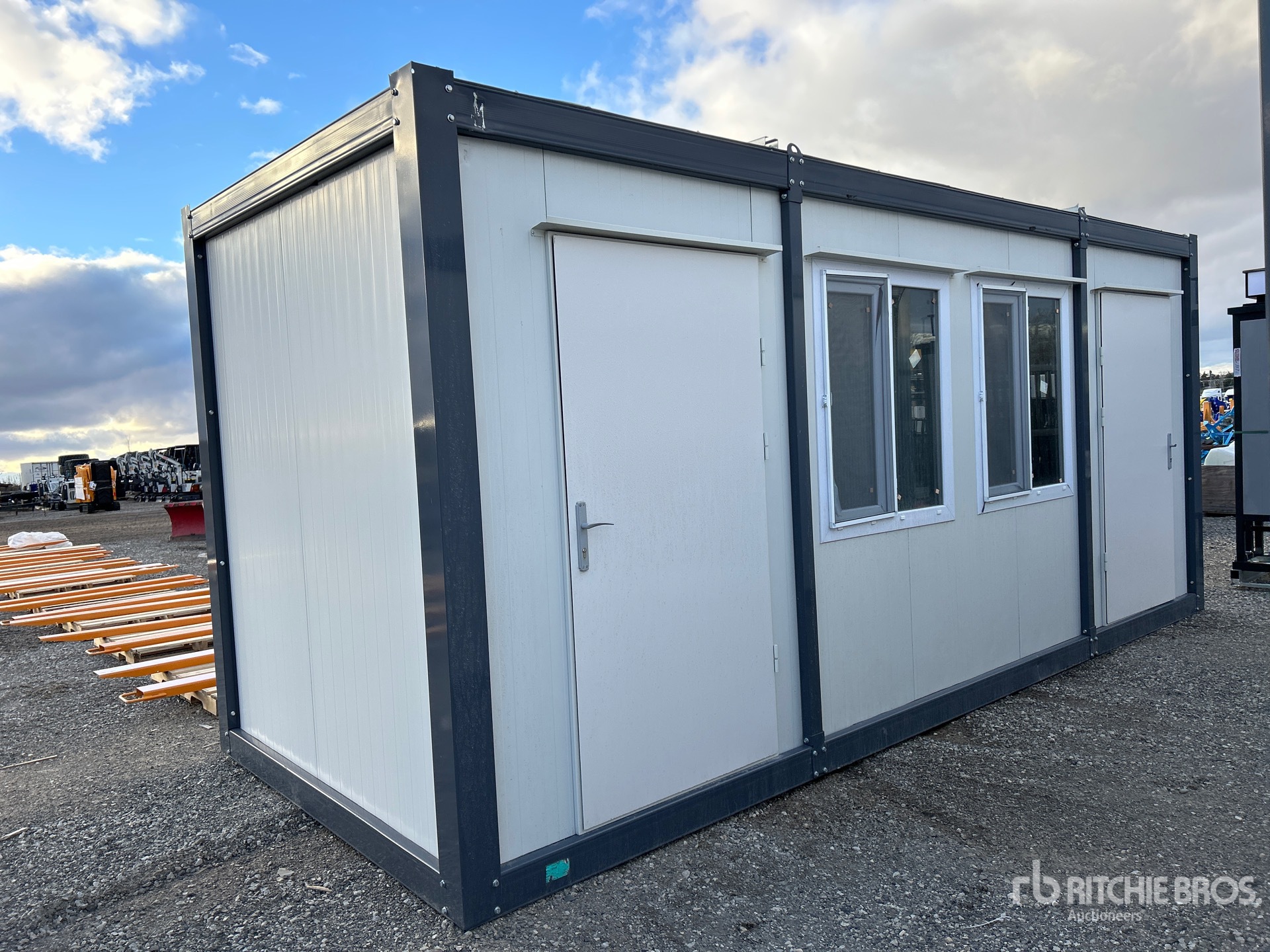 General Appearance with Picture, Right Front Corner